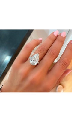 GIA Certified 10.00 Carats D/VVS1 Pear Shape Diamond 18K Gold Solitaire Ring