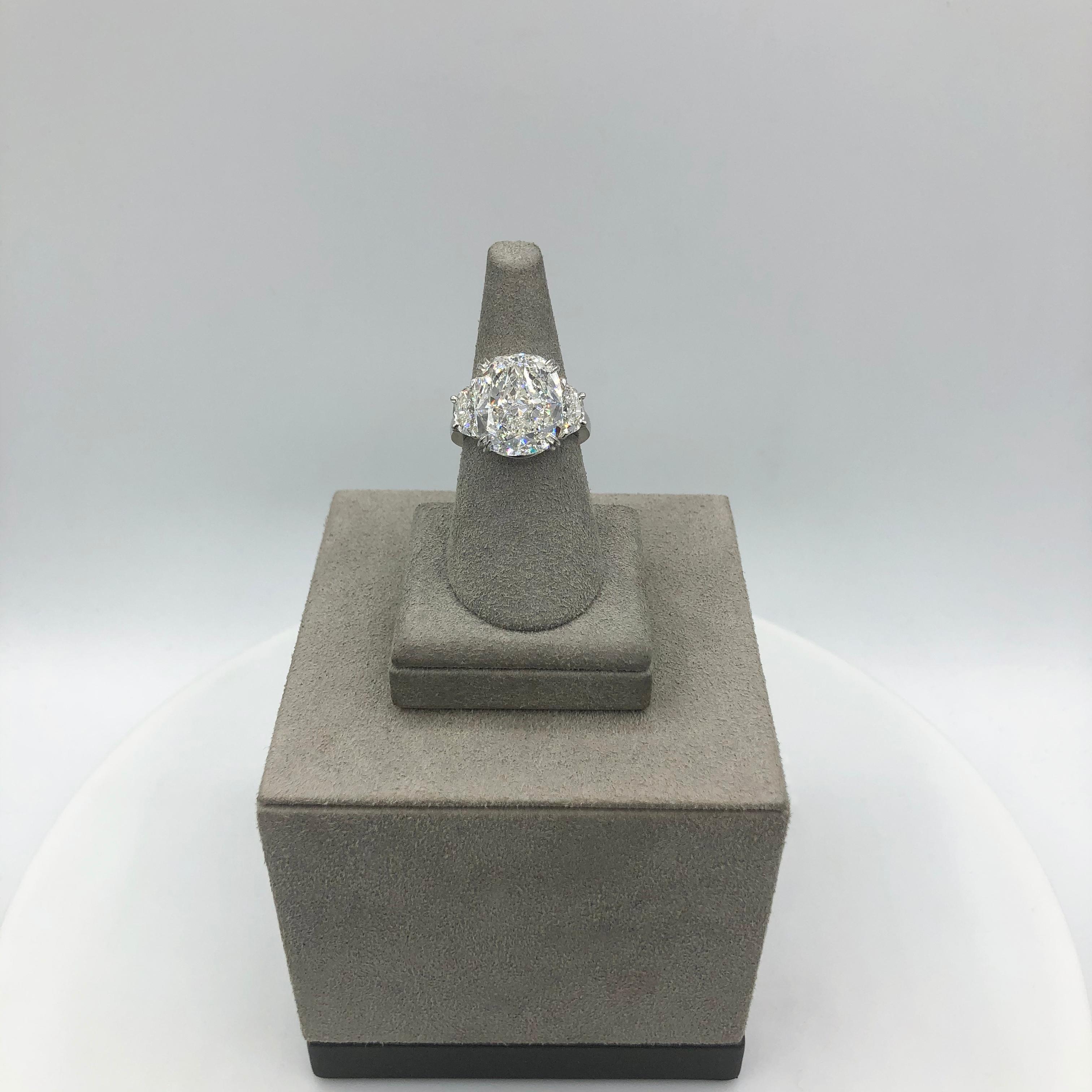GIA Certified 10.02 Carat Cushion Cut Diamond Three-Stone Engagement Ring In New Condition For Sale In New York, NY
