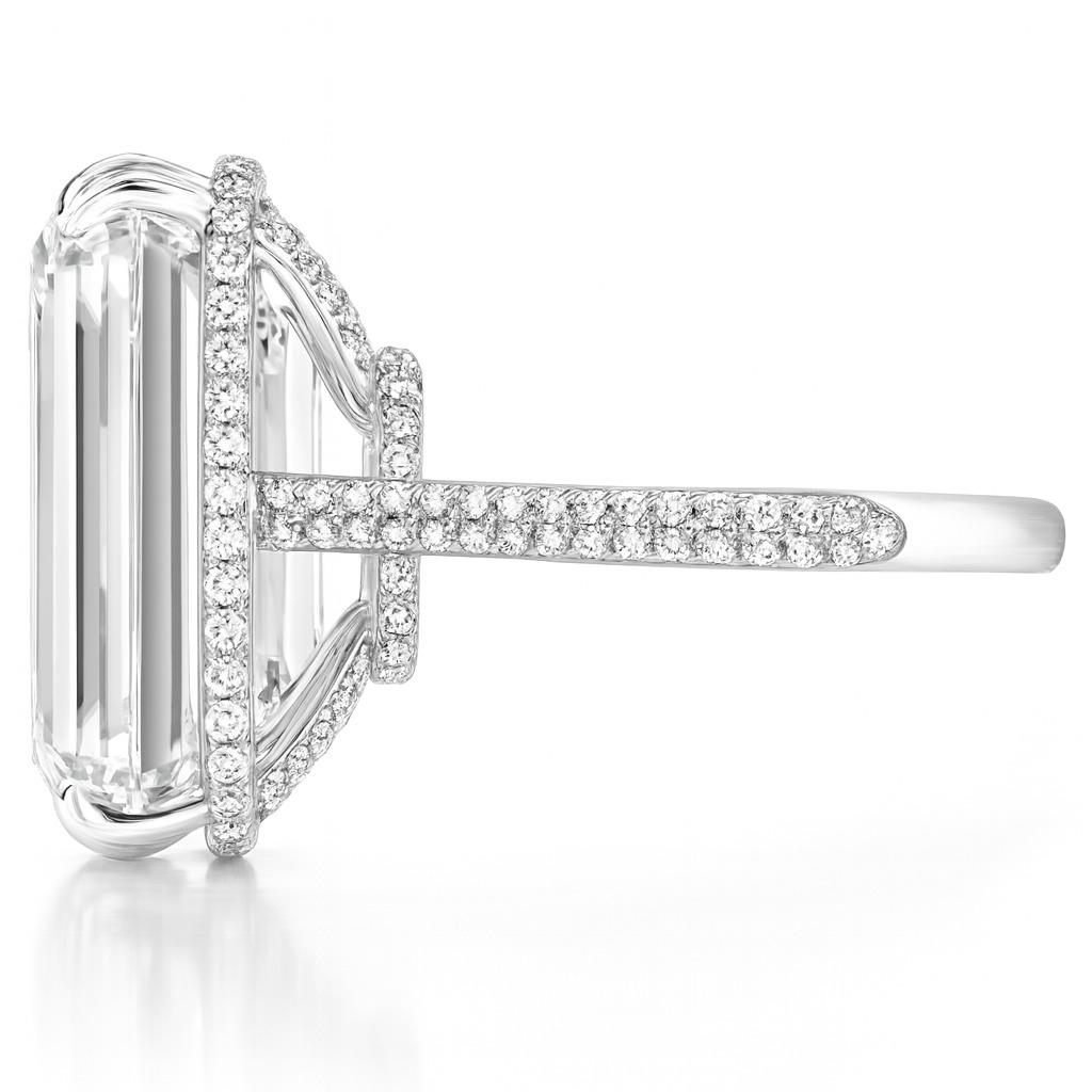 Anillo de diamantes talla esmeralda de 10,02 quilates certificado por el GIA Contemporáneo en venta
