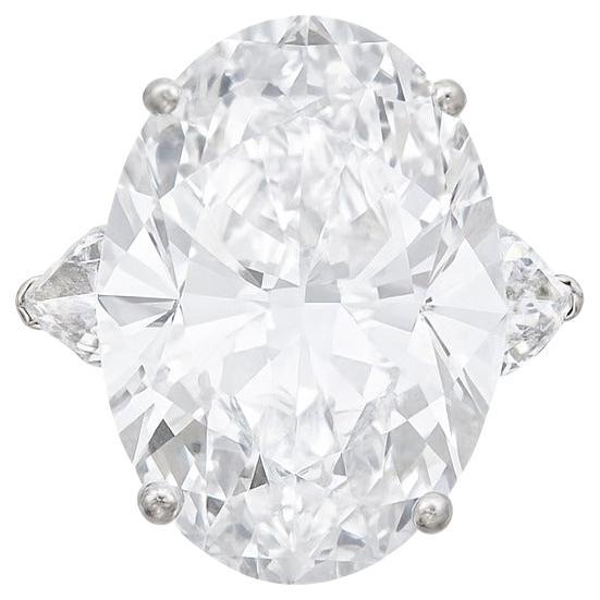 Bague en platine certifiée GIA 10,02 carats F VVS1 Diamant ovale brillant