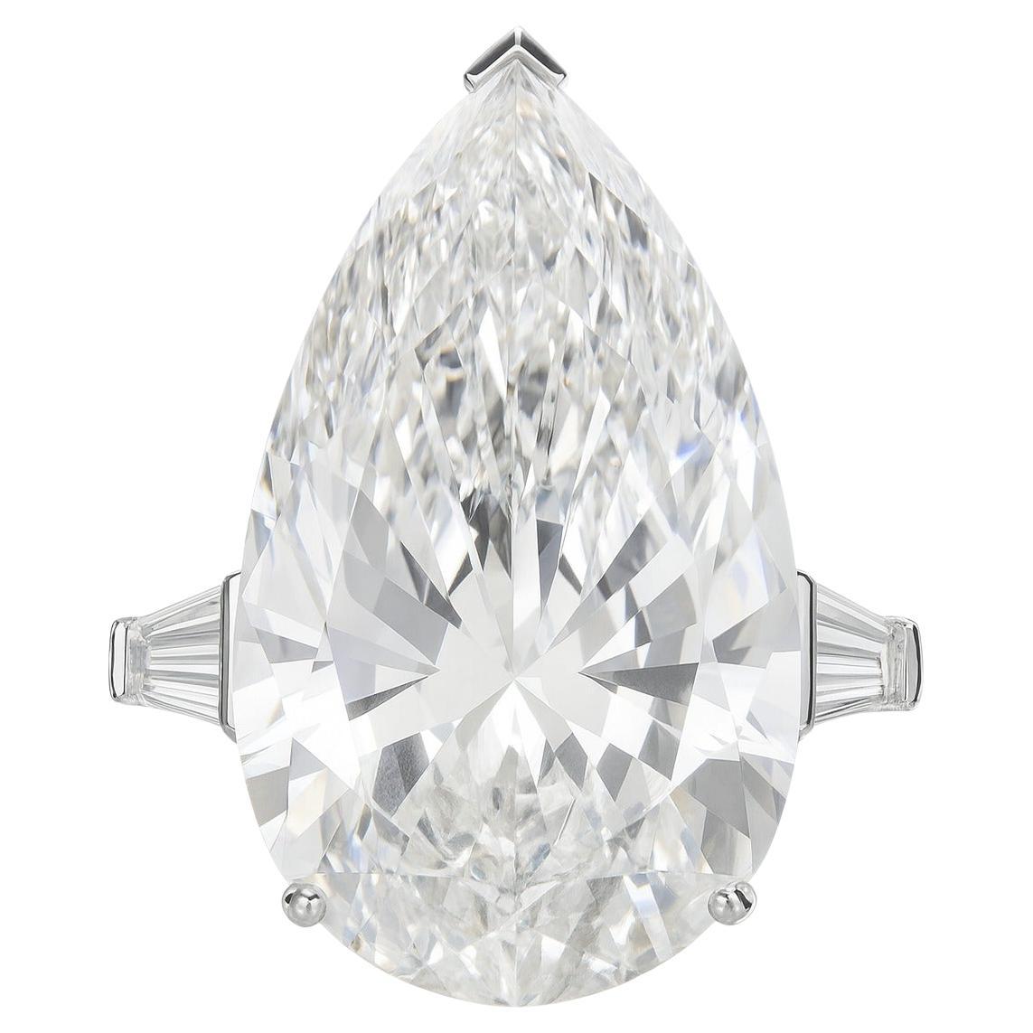 Bague en diamant poire brillant certifié GIA de 10,02 carats avec baguettes effilées en vente