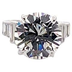 GIA Certified 10.02 Carat Van Cleef & Arpels Platinum Ring G, VS1