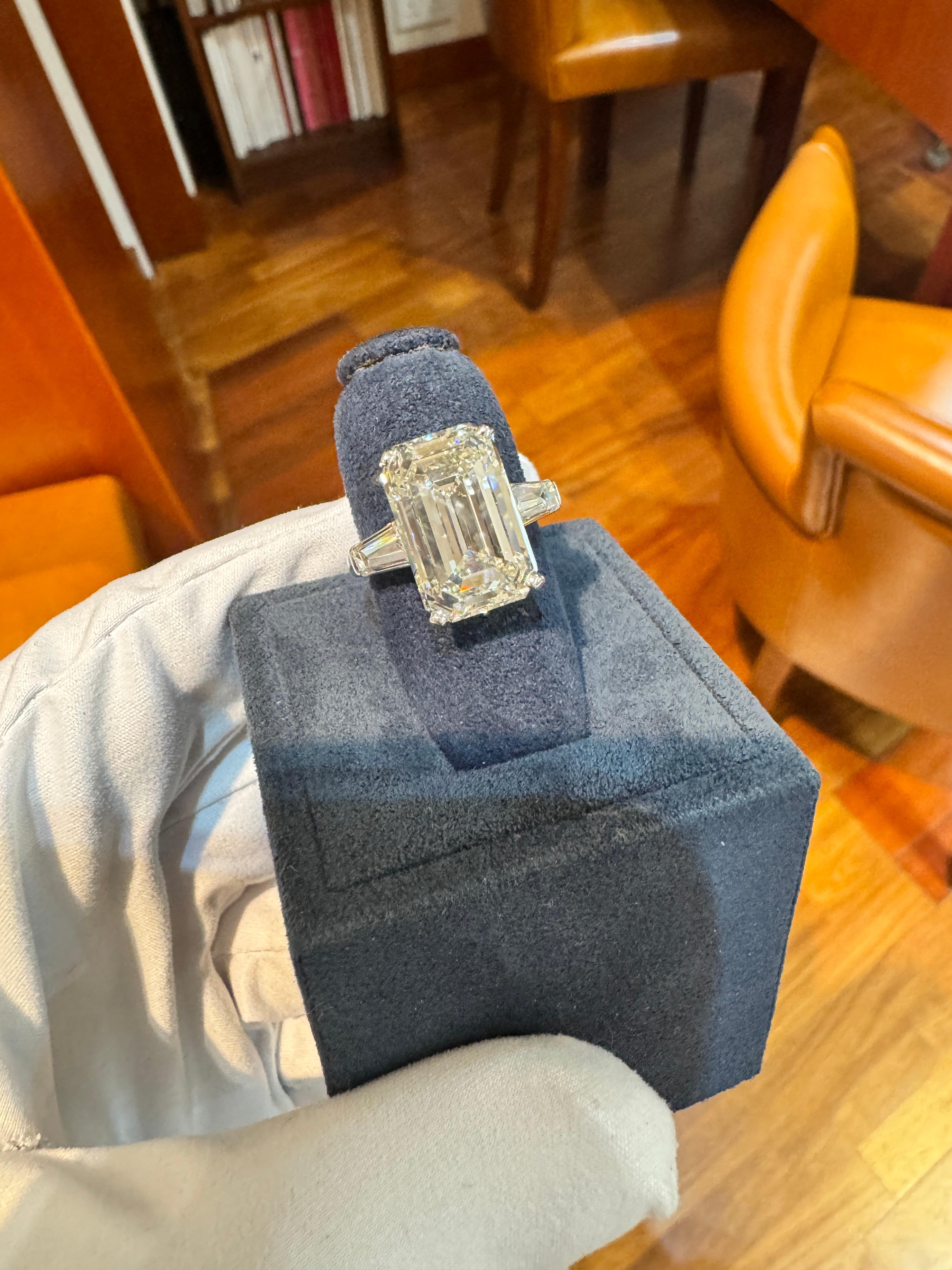 Modern GIA Certified 10.03 Carat Emerald Cut Diamond Platinum Ring For Sale