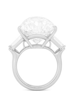 GIA Certified 10 Carat F-VVS1 Oval Brilliant Diamond Ring in Platinum