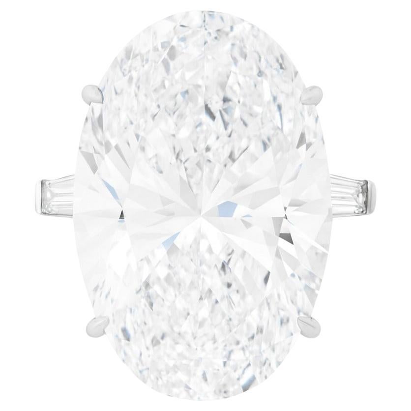 Anello con diamante ovale brillante certificato GIA da 10,04 carati D-VS1 in platino