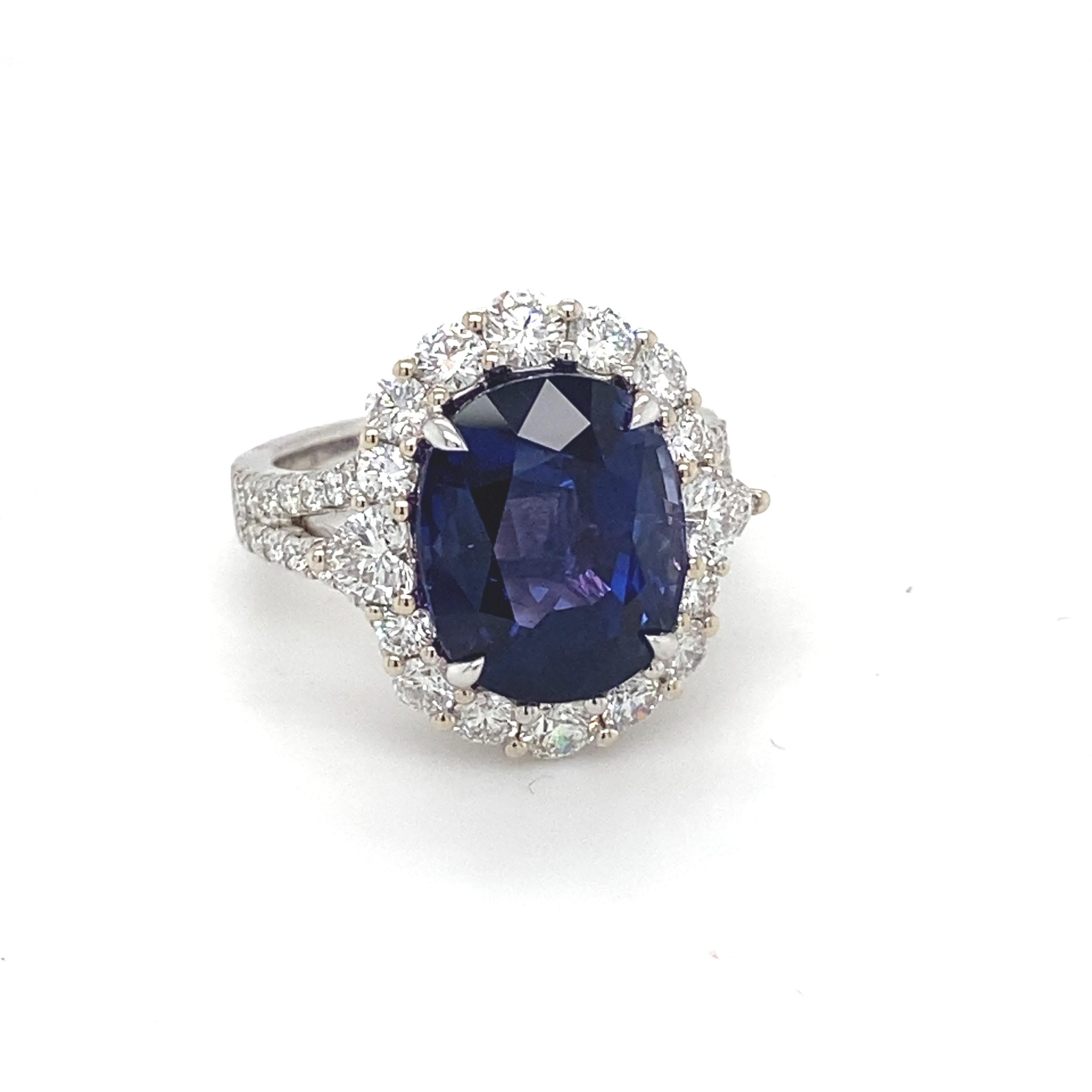 GIA Certified 10.04 Carat Violet Blue Oval Sapphire Diamond Engagement Ring  For Sale 12