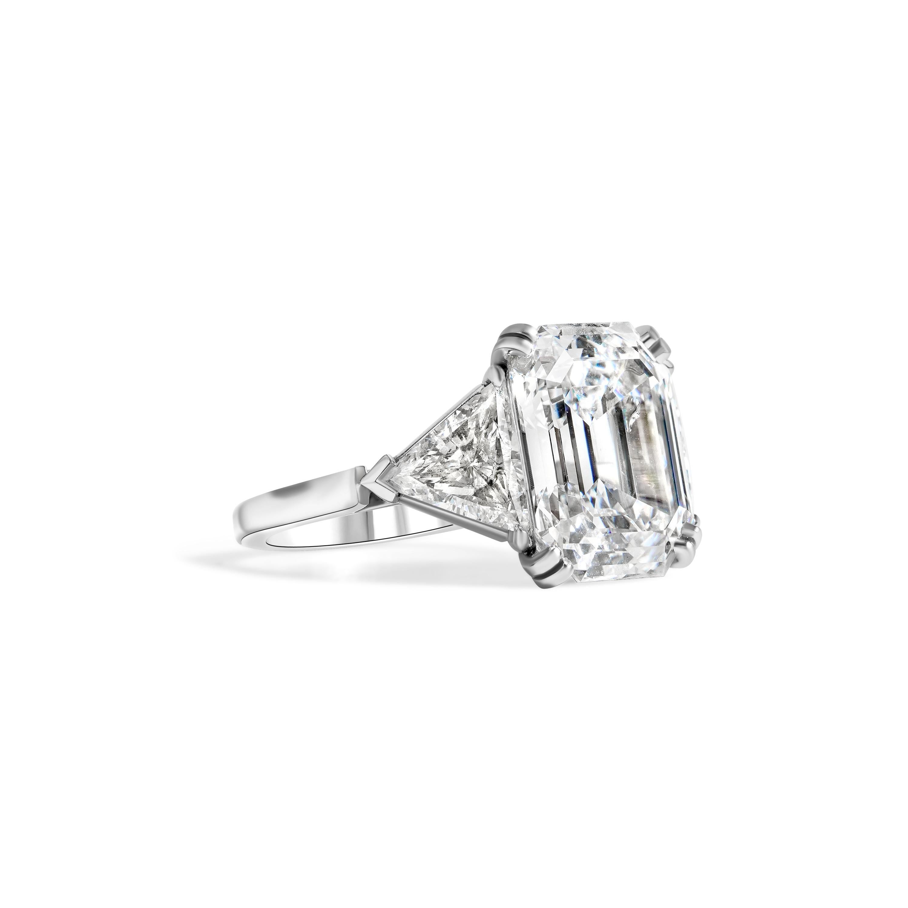 Contemporary GIA Certified 10 Carat Emerald Cut Diamond Ring For Sale