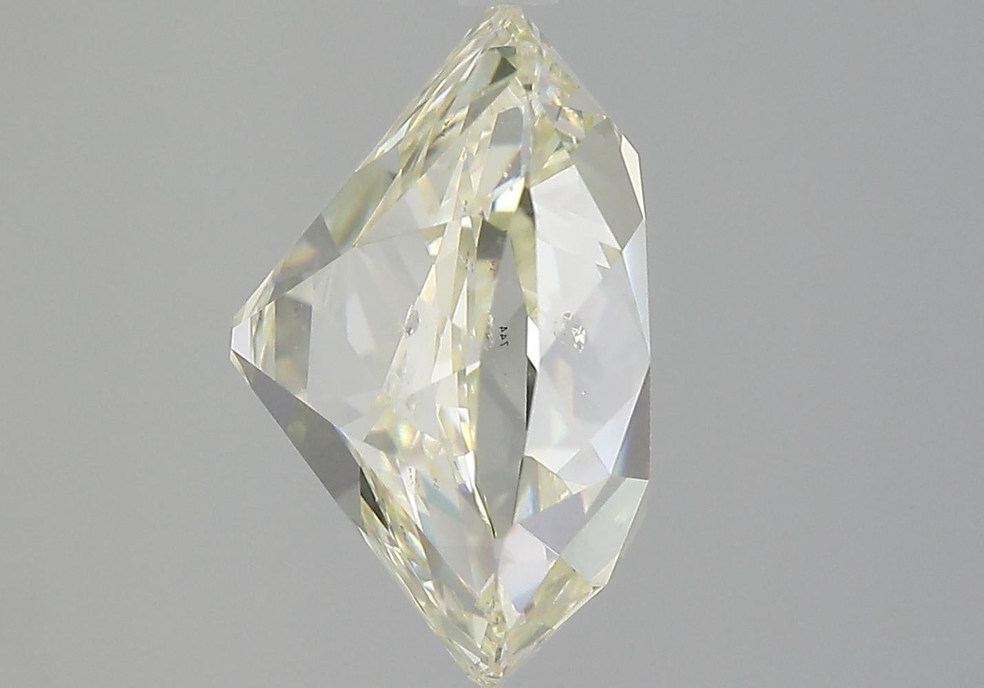 ITEM DESCRIPTION

ID #: NYC57282
Stone Shape: Modified Rectangular Brilliant
Diamond Weight: 10.08 carat
Clarity: SI2
Color: W to X Range
Cut:	Excellent
Measurements: 13.90 x 11.42 x 8.37 mm
Depth %: 73.3%
Table %: 	64%
Symmetry: Fair
Polish: