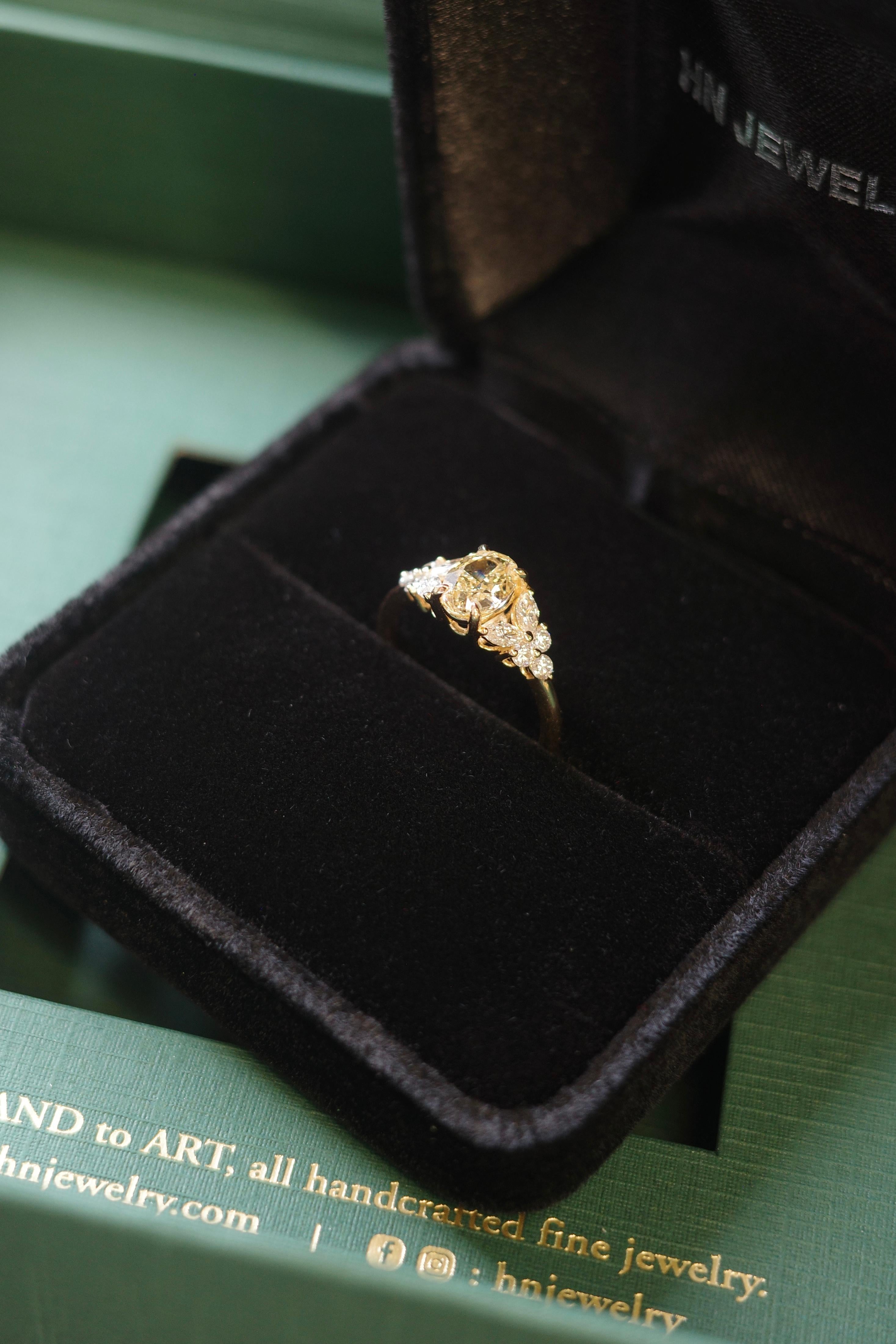 For Sale:  GIA Certified 1.00ct Fancy Yellow Diamond Engagement Ring in 18K Yellow Gold 6