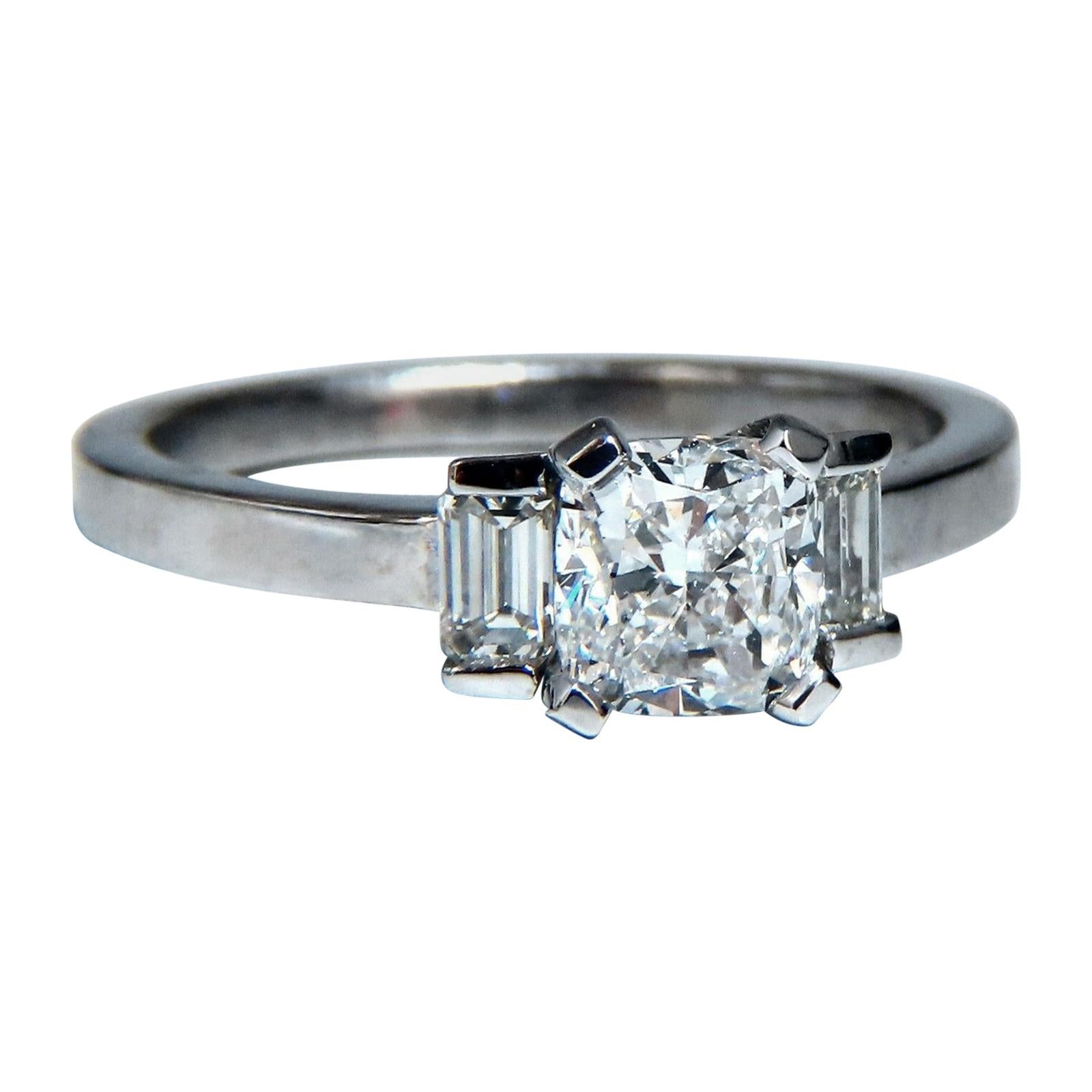 Bague en platine F/VS avec diamant taille coussin de 1,01 carat certifié par le GIA