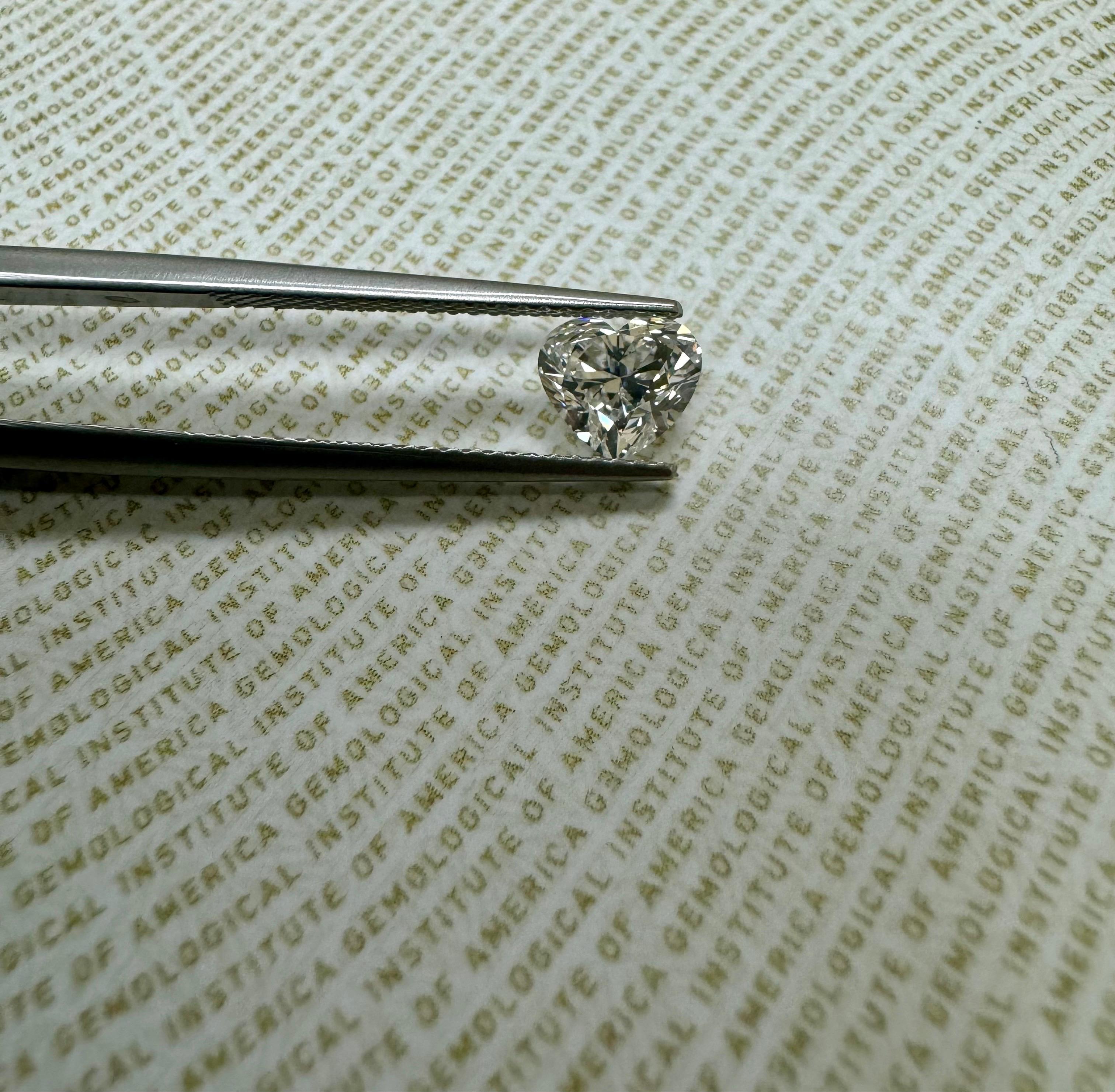 Diamante a forma di cuore certificato GIA da 1,01 carati con colore D e purezza VS2 in vendita 1