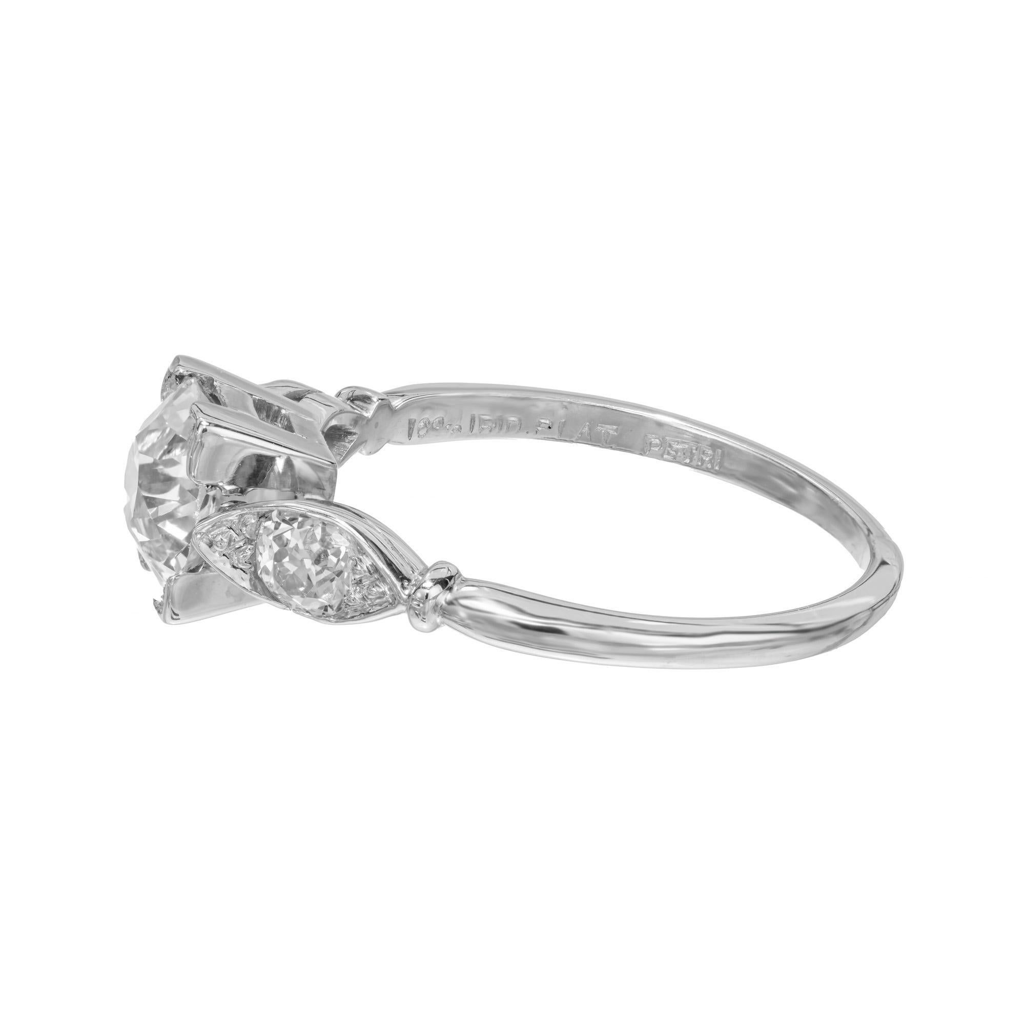 Women's GIA Certified 1.01 Carat Diamond Platinum Art Deco Three-Stone Engagement Ring  For Sale