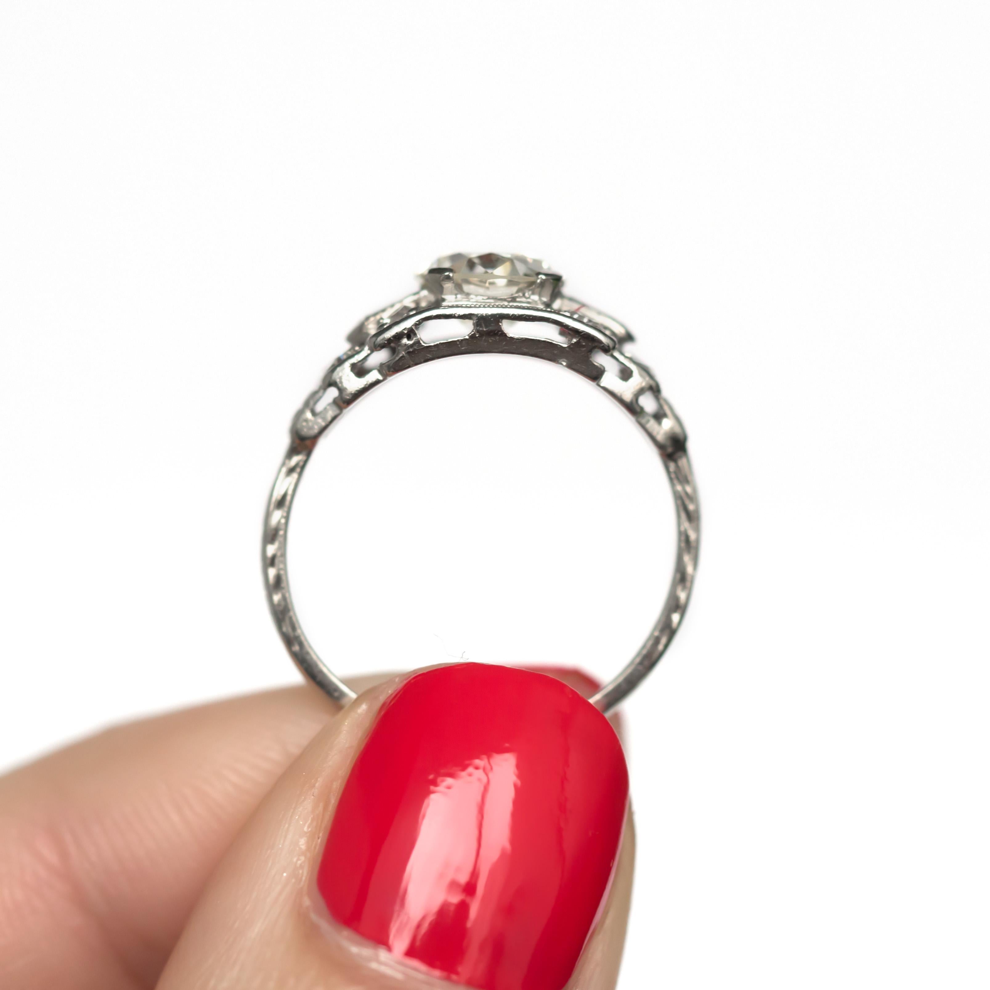 GIA Certified 1.01 Carat Diamond Platinum Engagement Ring For Sale 1