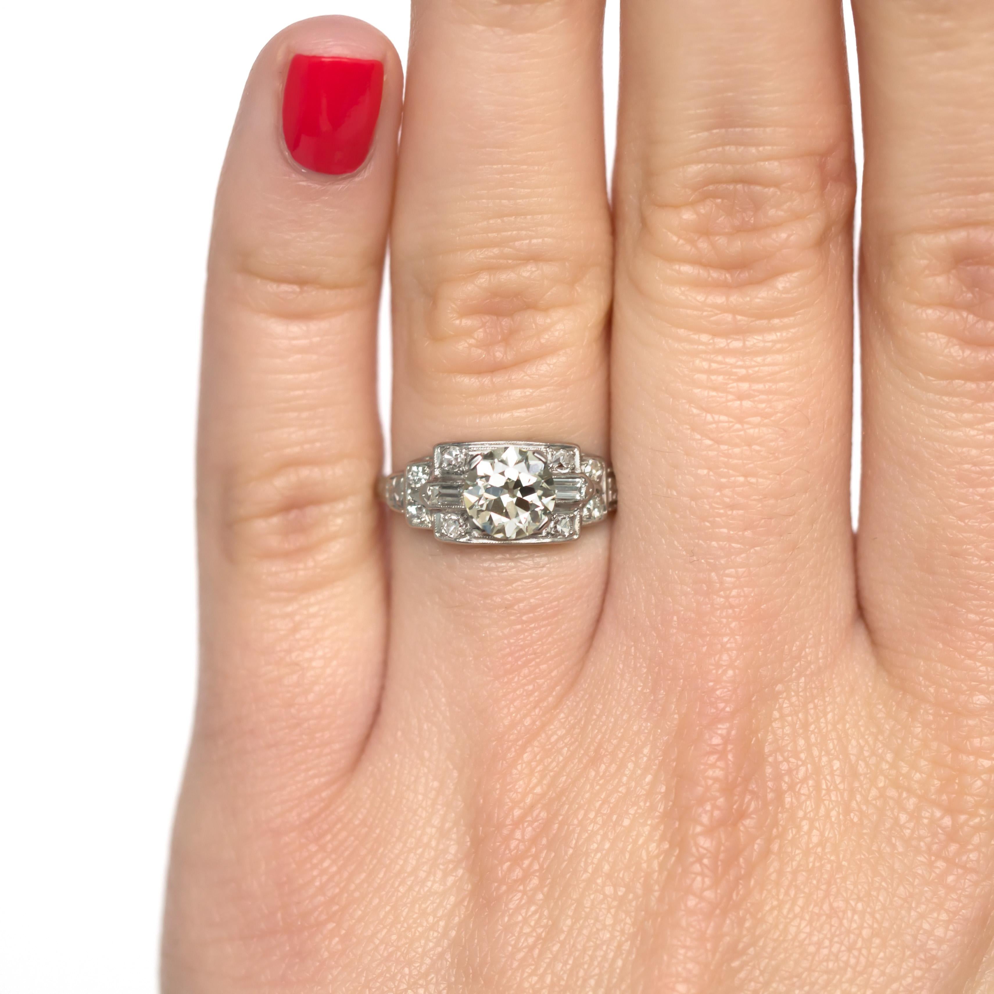 GIA Certified 1.01 Carat Diamond Platinum Engagement Ring For Sale 2