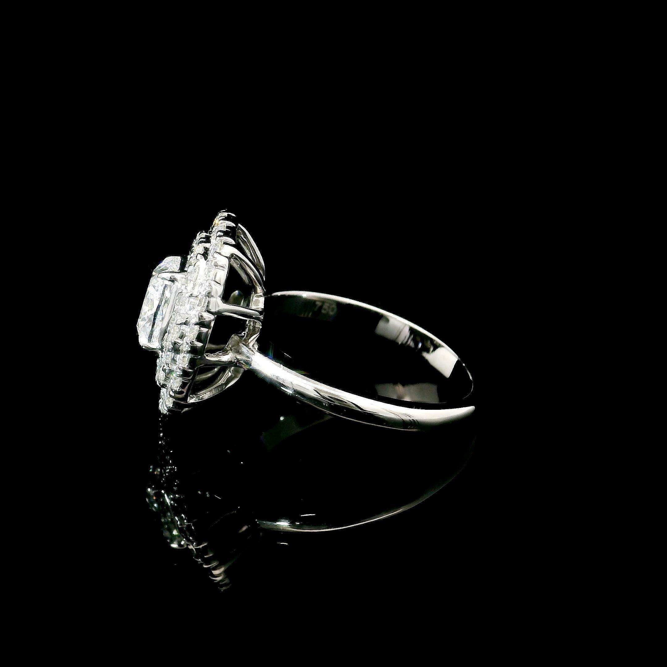 GIA Certified 1.01 Carat E Colour VS1 Clarity Diamond Ring For Sale 2