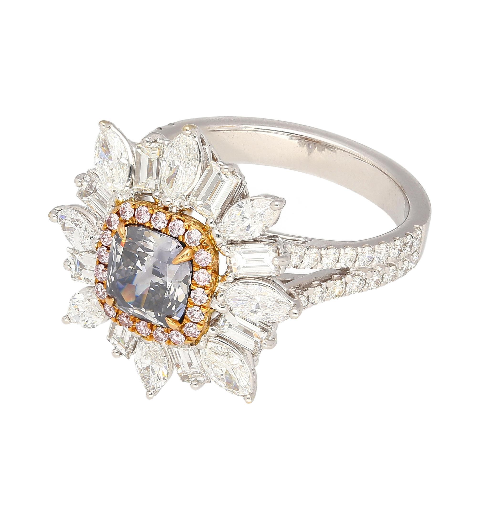 GIA Certified 1.01 Carat Fancy Blue Diamond, Pink Diamond and Diamond 18K Ring For Sale 2