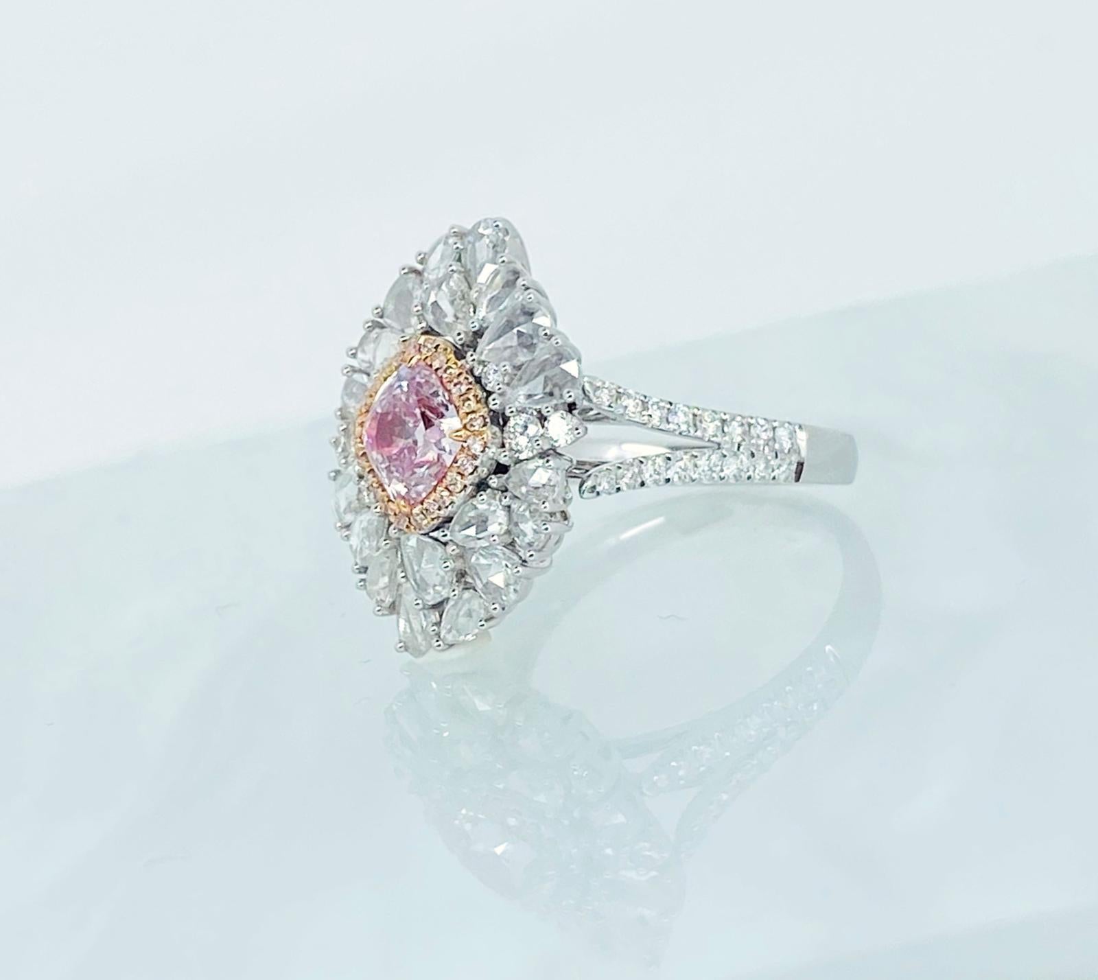 Women's GIA Certified 1.01 Carat Light Pink Diamond Ring VS2 Clarity For Sale
