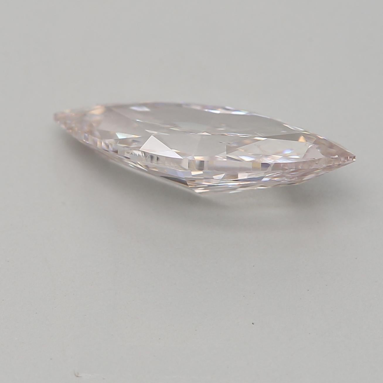 GIA Certified 1.01 Carat Light Pink SI2 Clarity Diamond In New Condition For Sale In บางรัก, TH