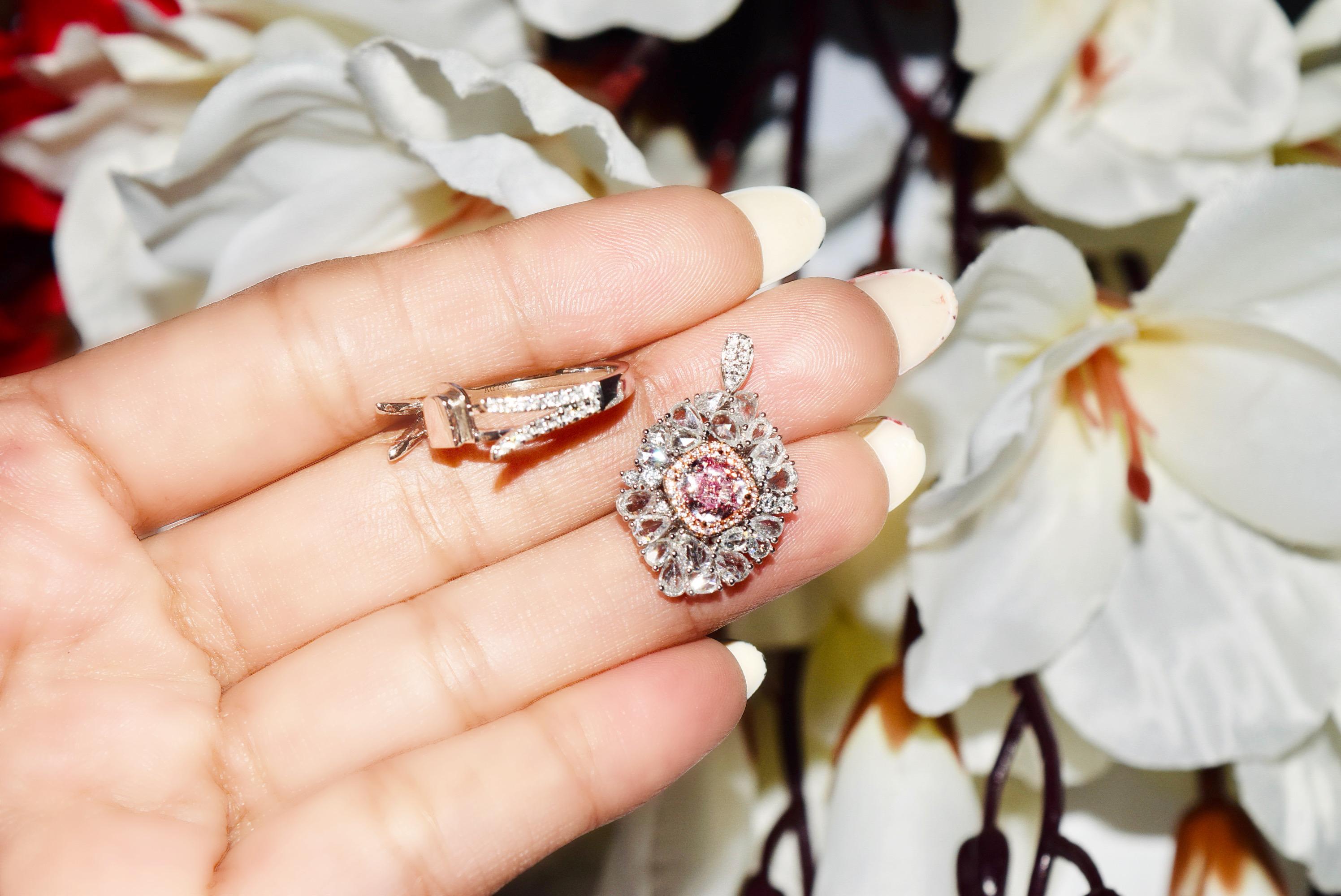 GIA Certified 1.01 Carat Light Pink VS2 Clarity Diamond Ring For Sale 4
