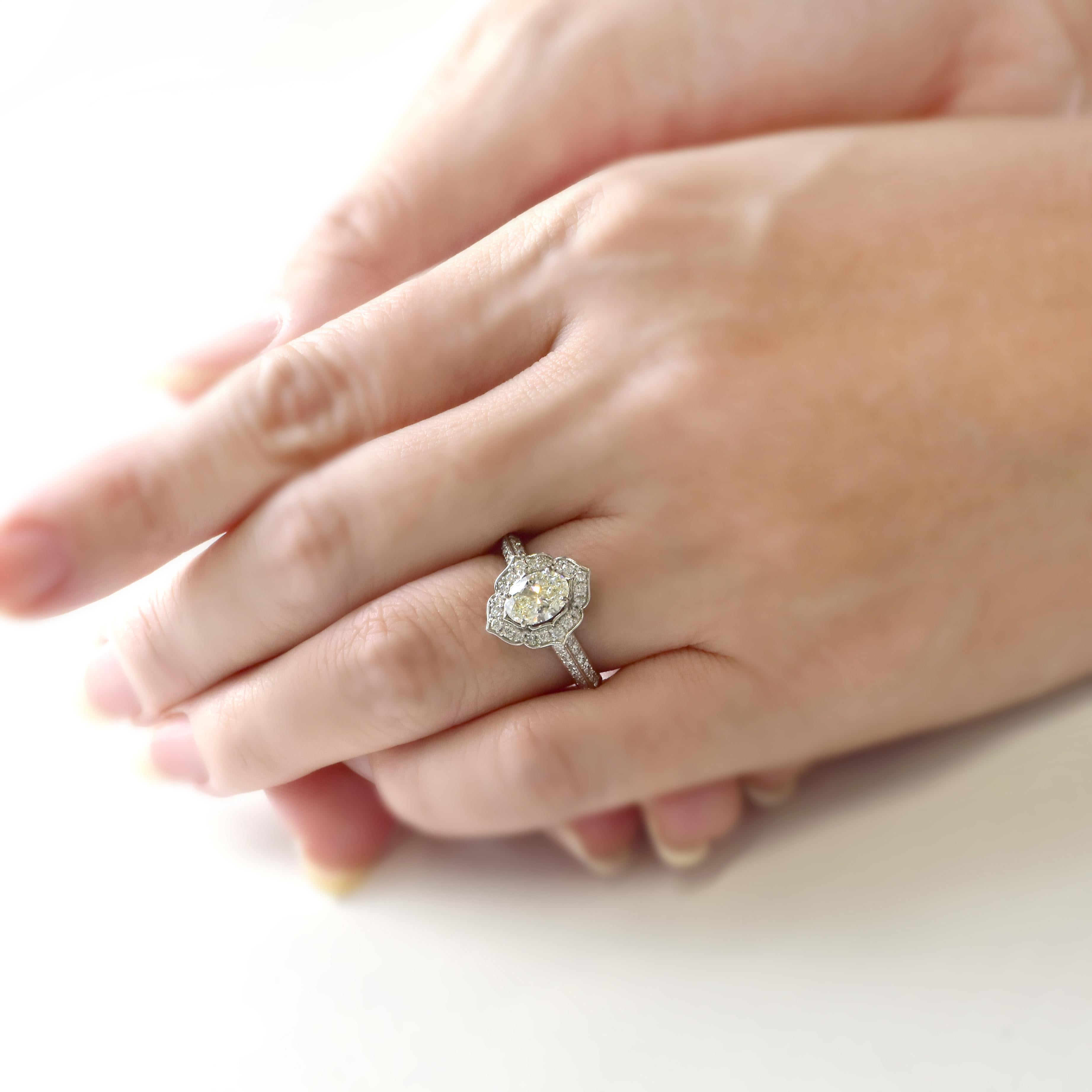 Women's GIA Certified 1.01 Carat Natural InternallyFlawless Diamond Ring Set in Platinum For Sale