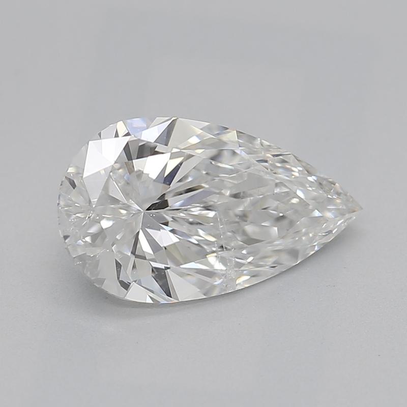 Scopri il fascino di questo anello con diamante in platino, caratterizzato da una splendida pera centrale del peso di 1.01. Classificato F e SI2, questo diamante irradia una brillantezza eccezionale, catturando la luce in ogni angolo. Il design con