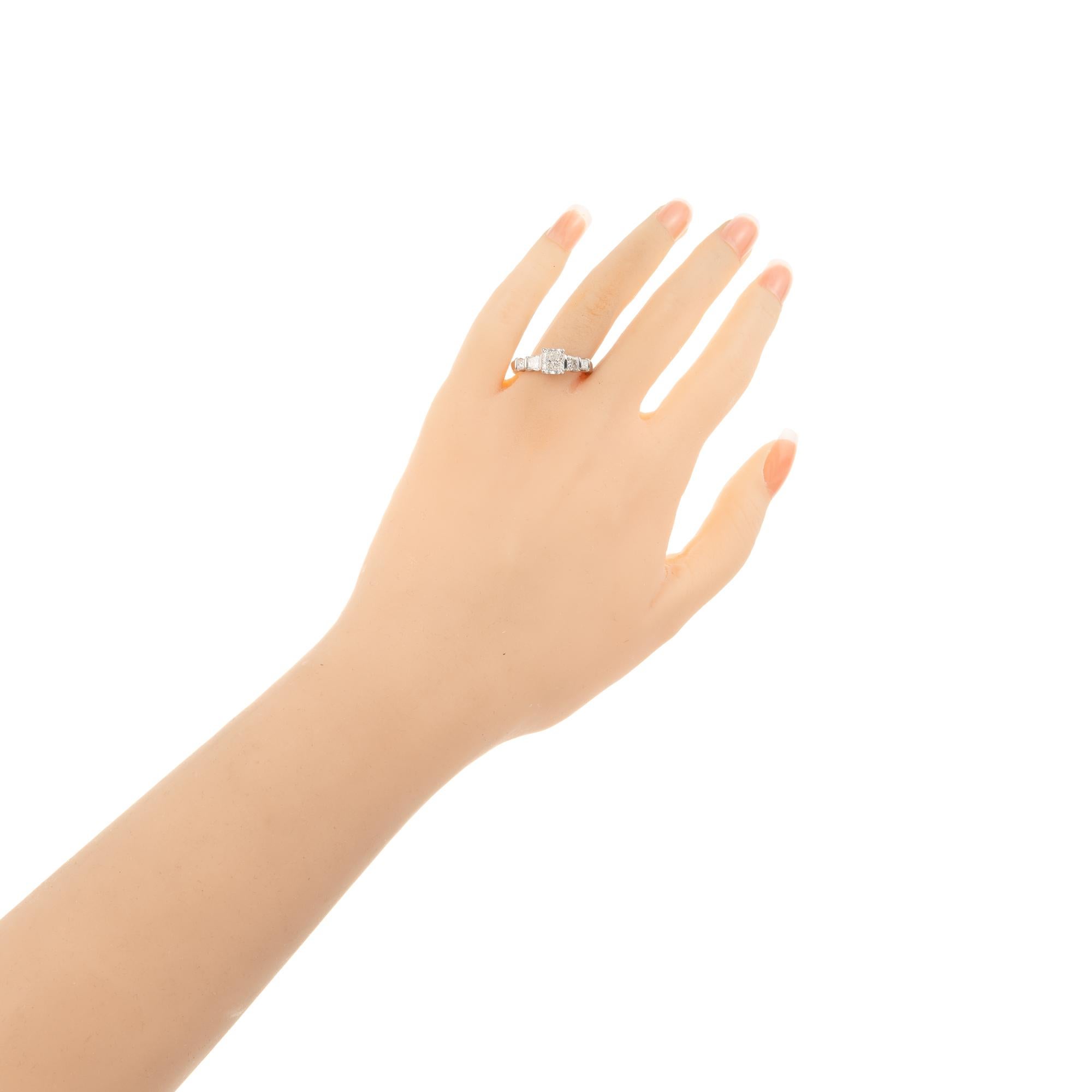Platin-Verlobungsring, GIA-zertifiziert 1,01 Karat Diamant im Strahlenschliff im Zustand „Hervorragend“ im Angebot in Stamford, CT