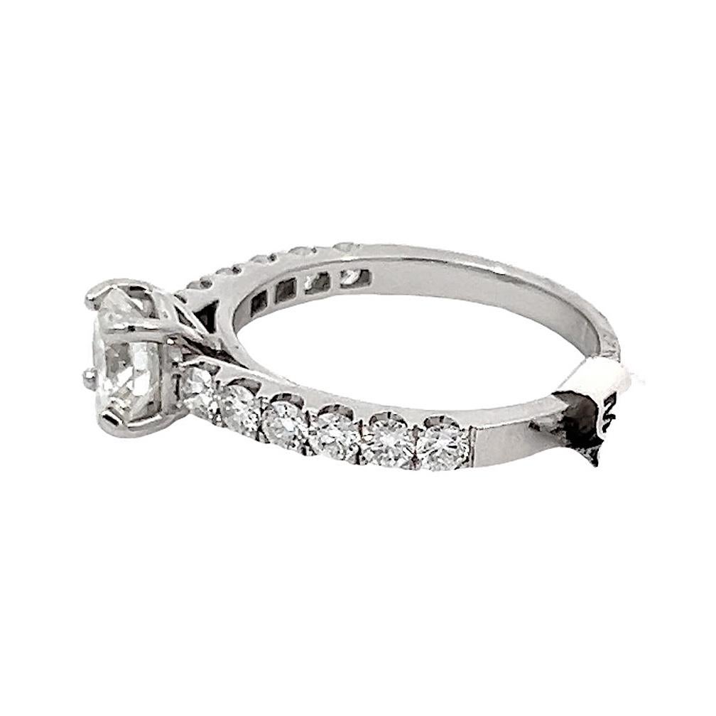  GIA Certified 1.01 Carat Round Brilliant Diamond Engagement Ring im Zustand „Neu“ im Angebot in Beverly Hills, CA