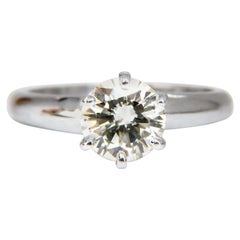 GIA Certified 1.01 Carat Round Cut Diamond Solitaire Ring Platinum Classic N/VS*