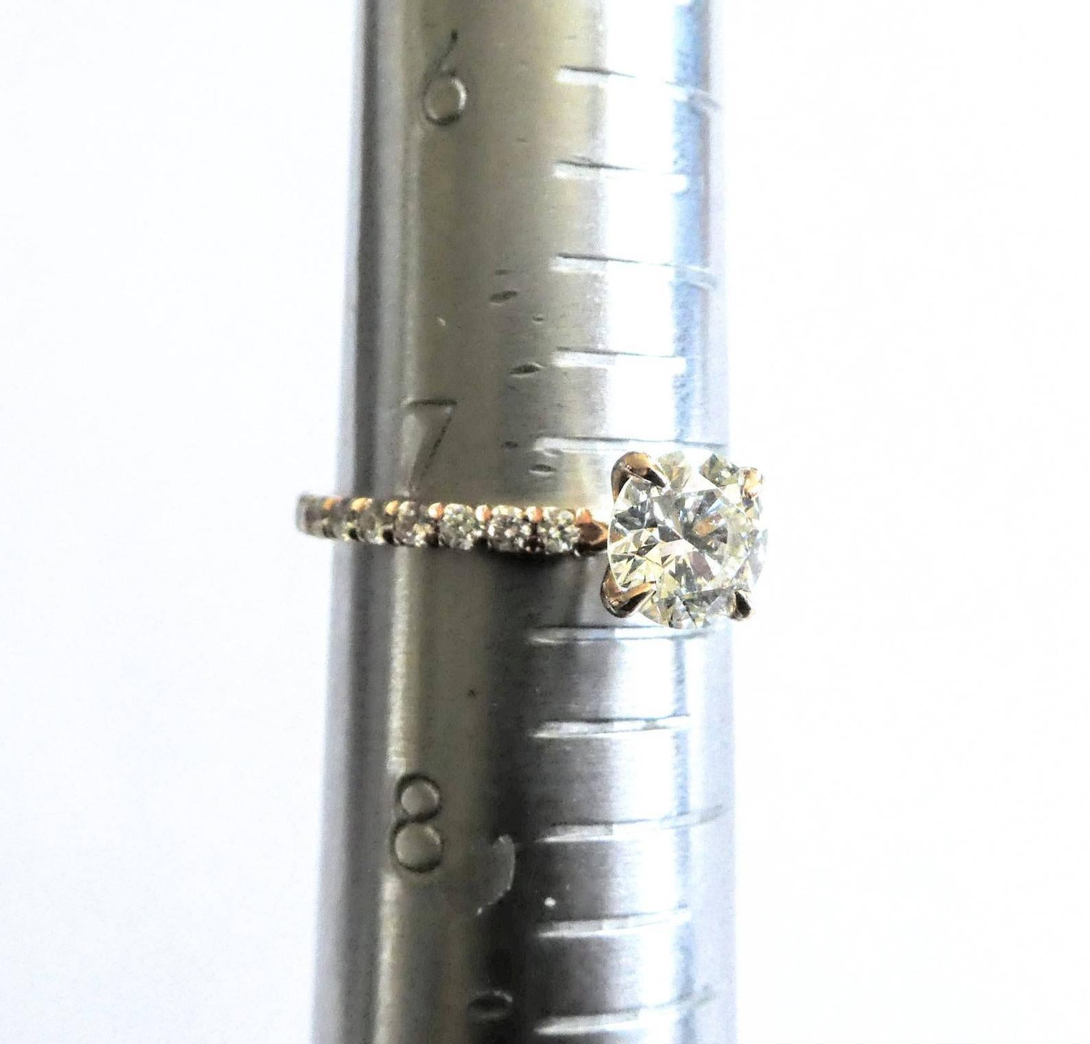 GIA-zertifizierter 1,01 Karat runder Diamant-Pavé-Verlobungsring aus 14 Karat Gelbgold im Angebot 1