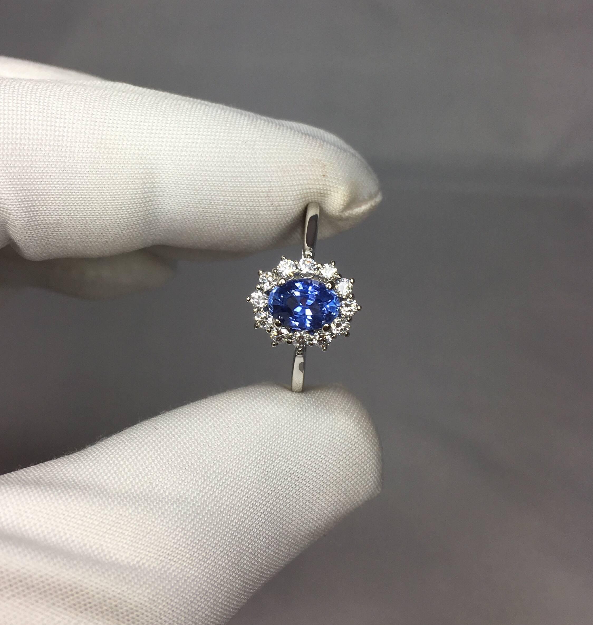 GIA Certified 1.01 Carat Untreated Ceylon Blue Sapphire, Gold and Diamond Ring 1