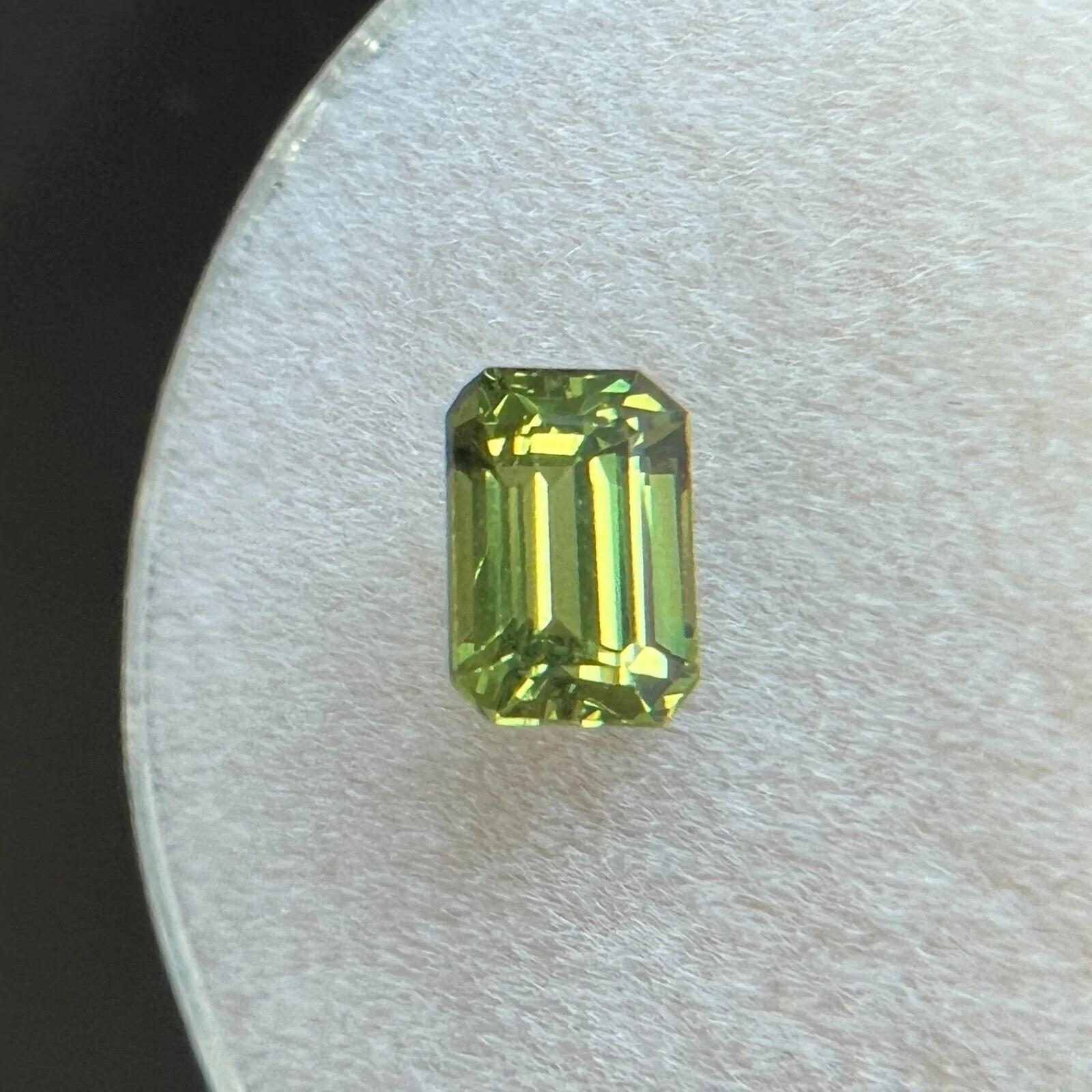 GIA Certified 1.01 Untreated Vivid Green Yellow Sapphire Emerald Octagon Cut Gem For Sale 1
