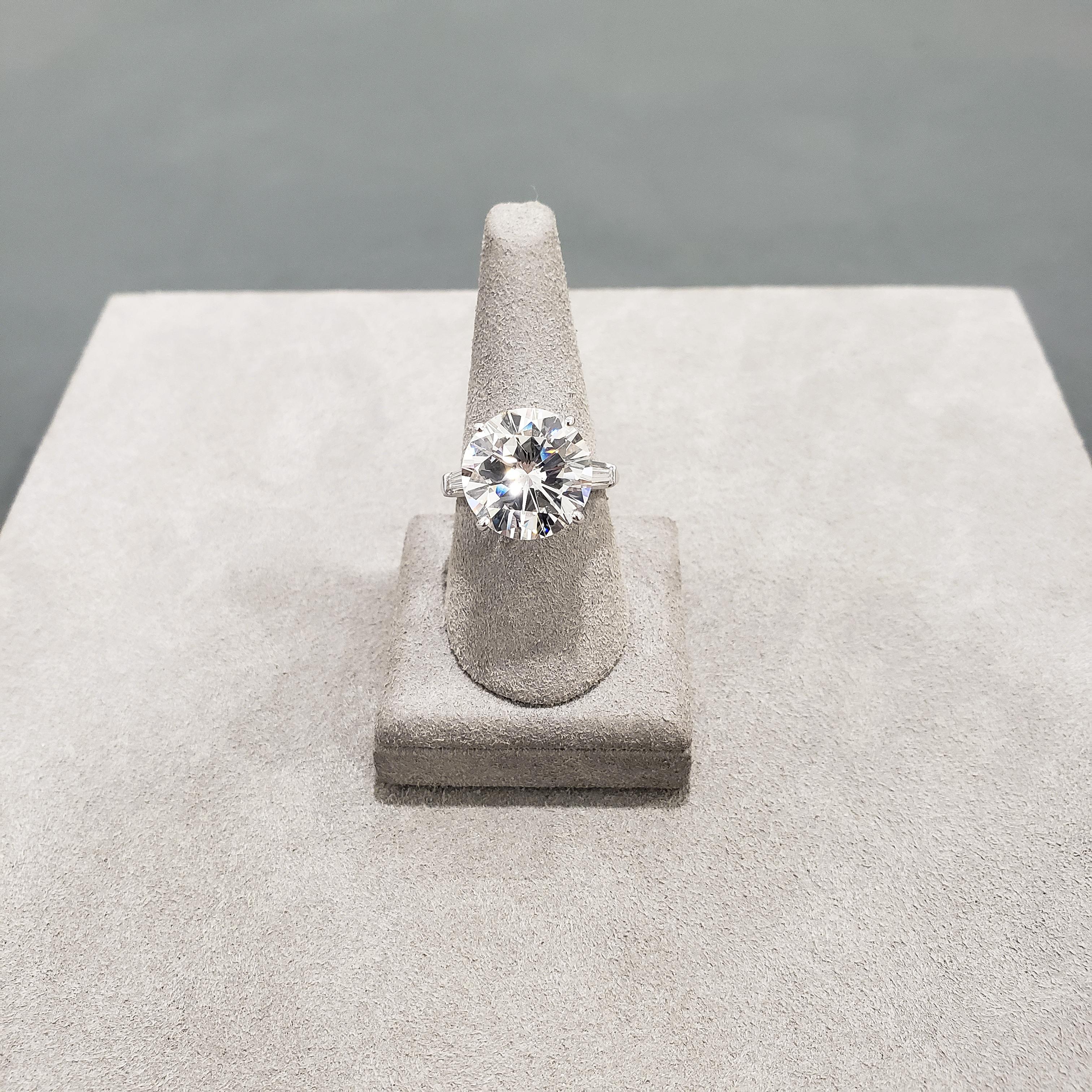 Round Cut Roman Malakov GIA Certified 10.11 Carat Round Diamond ThreeStone Engagement Ring For Sale