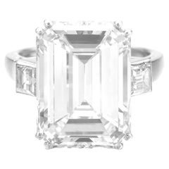 Bague en platine certifiée GIA avec diamant taille émeraude de 10.14 carats