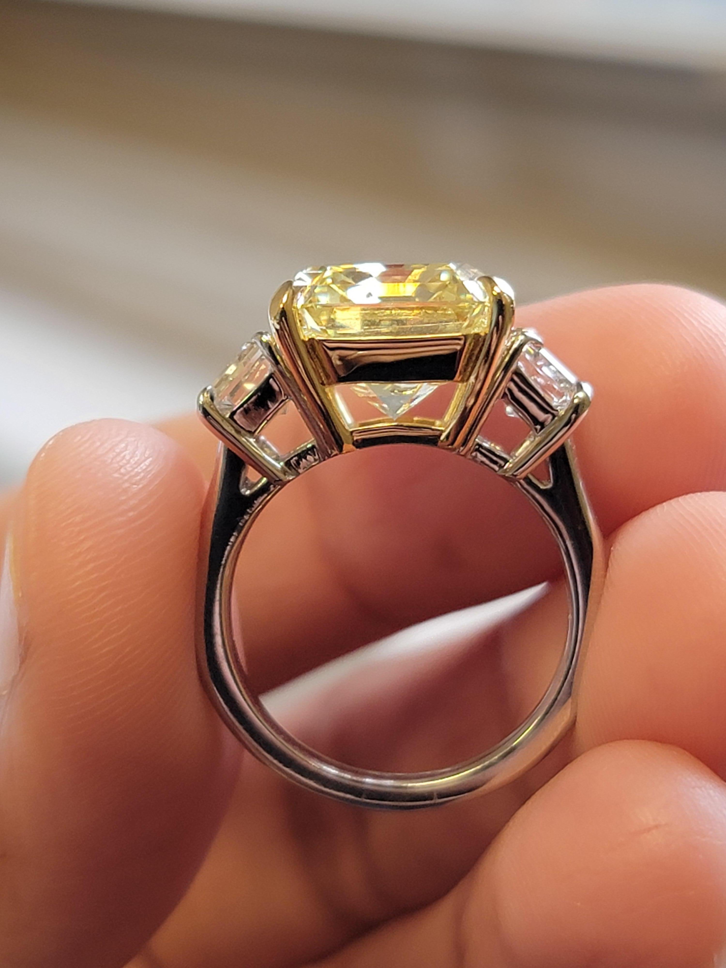 Modern Issac Nussbaum 10.14 Carat Fancy Intense Yellow Emerald Diamond Ring For Sale