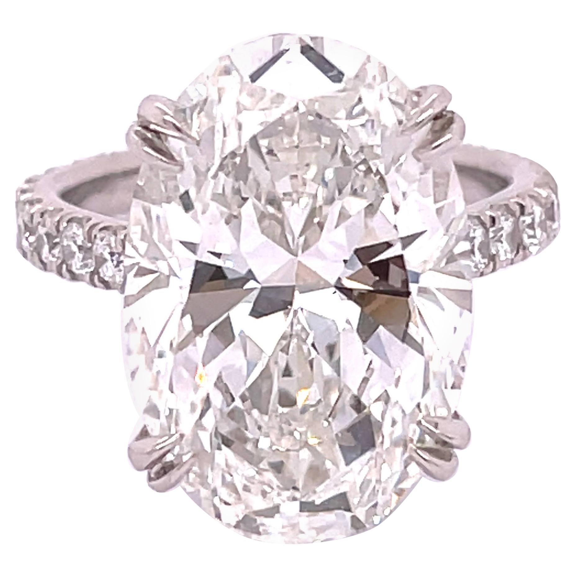 GIA Certified .91 Carat Oval Diamond Engagement Ring For Sale at 1stDibs