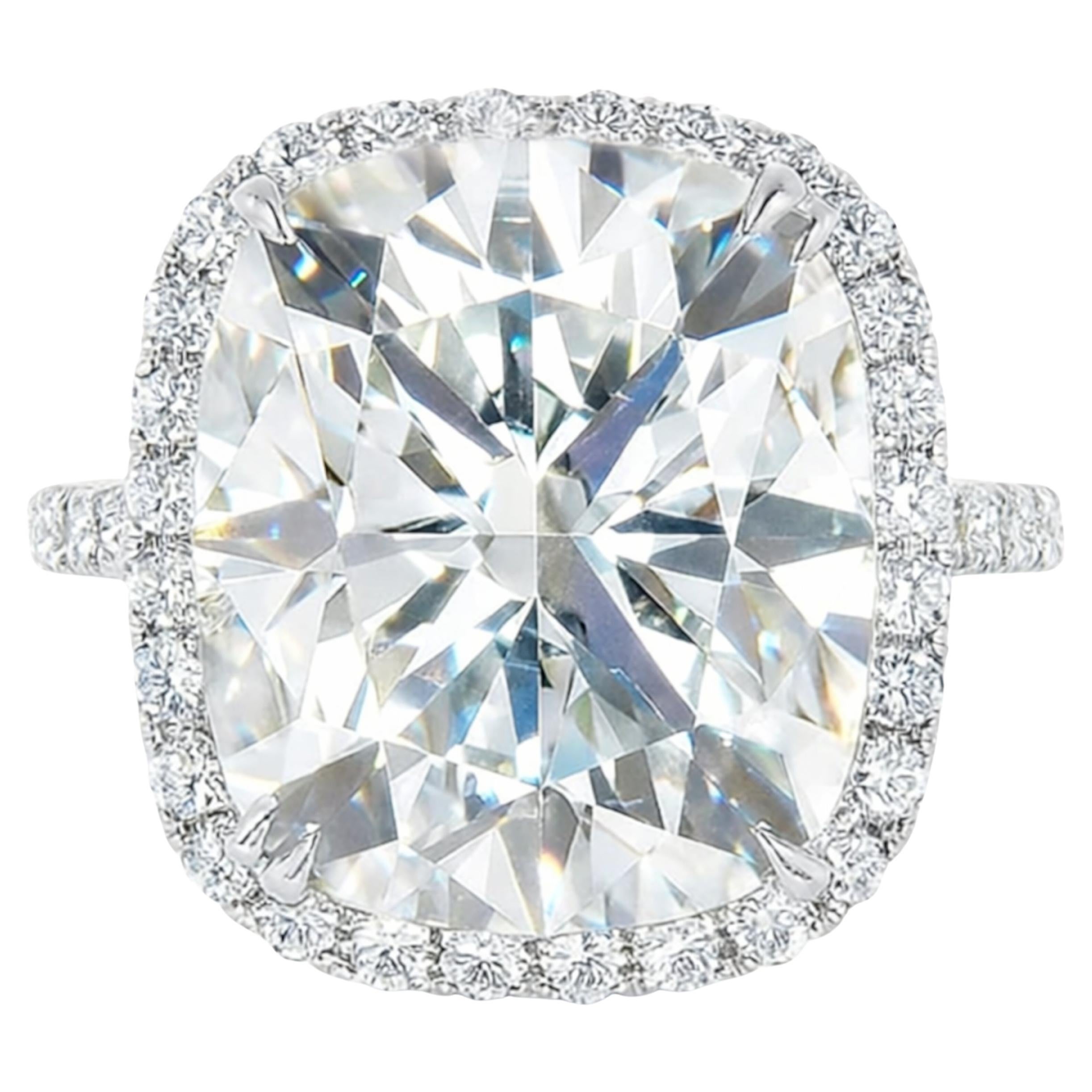 GIA zertifiziert 10.15 Karat Kissen Brillant Diamant Platin Ring im Angebot