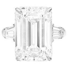 Bague en diamant taille émeraude de 10 carats, certifiée GIA Type IIA