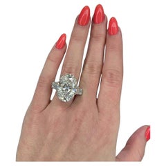 GIA Certified 8.5 Carat I VS1 Oval Diamond Platinum Ring