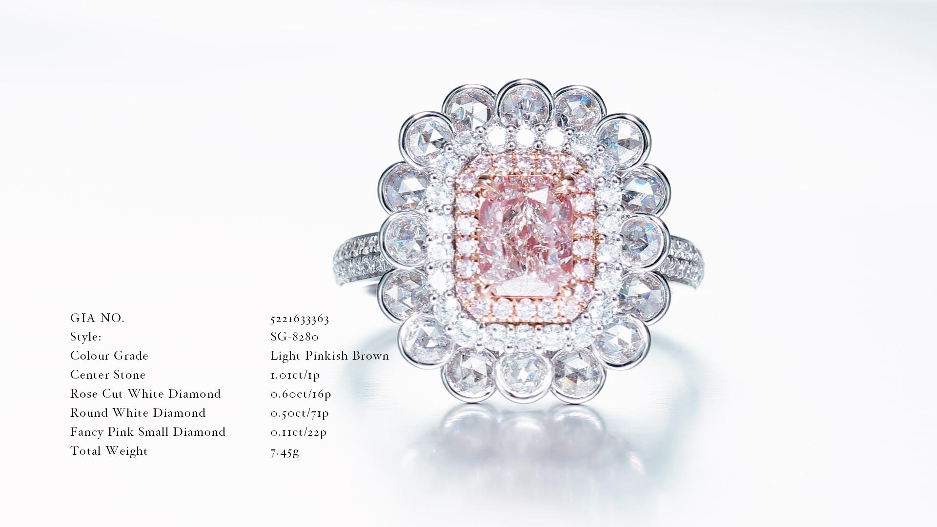  les caractéristiques des bijoux en diamant décrits avec le numéro de certification GIA 5221633363 :

Style : SG-8280

Grade de couleur : Brun rosé clair

Pierre centrale:1.01 ct Radiant 

Poids en carats : 0,60 ct (taille rose)
Diamant blanc taillé