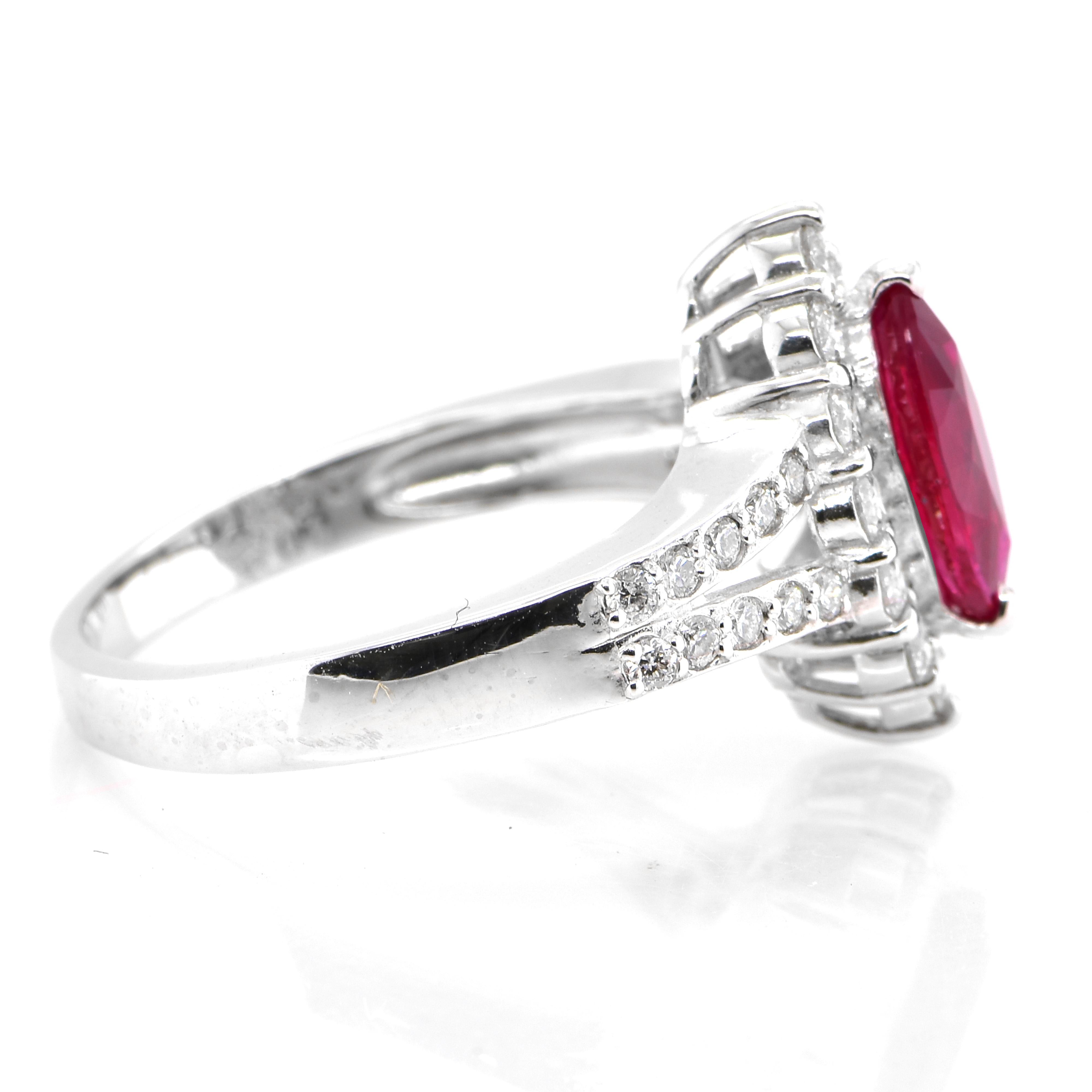 GIA Certified 1.02 Carat Burmese, Pigeon's Blood Color Ruby Ring set in Platinum In New Condition For Sale In Tokyo, JP