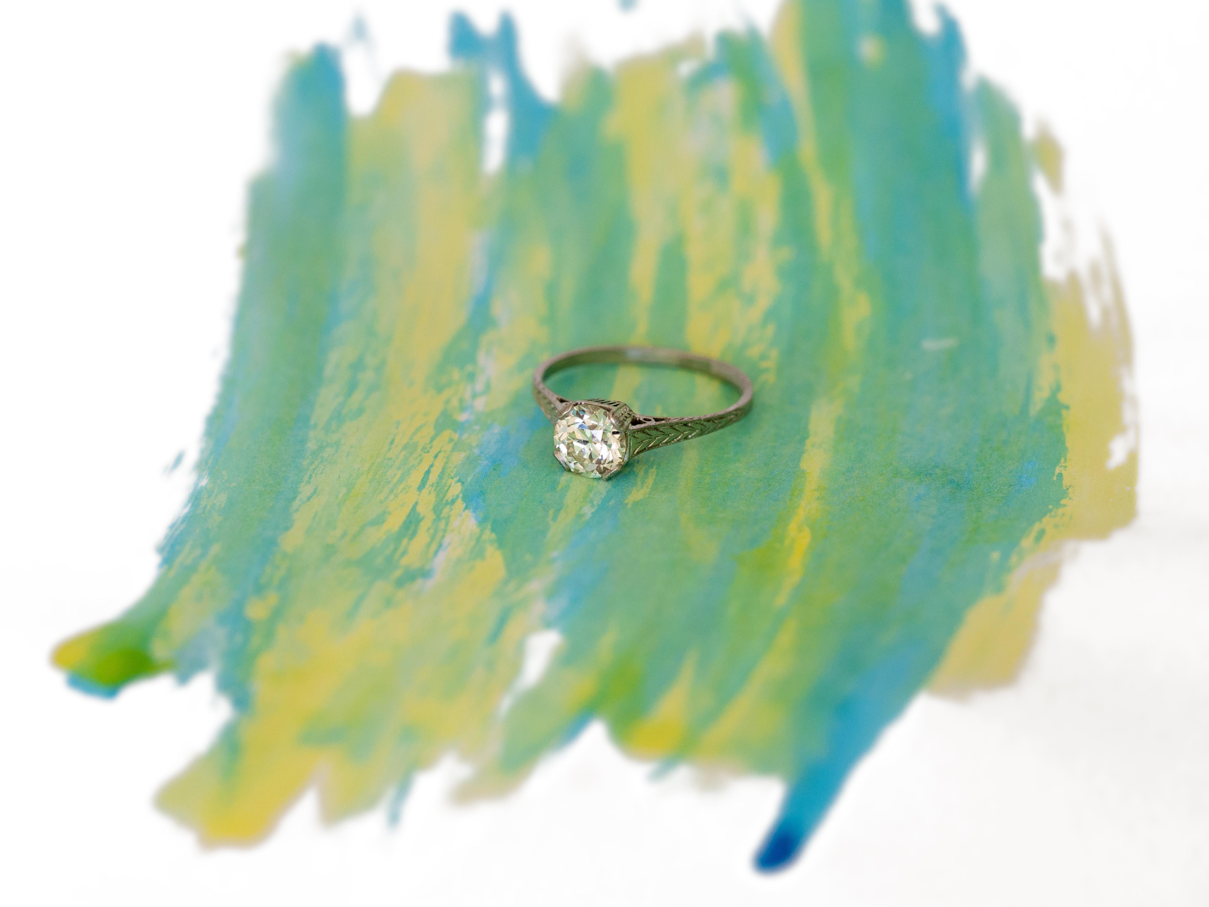 Anello di fidanzamento in platino con diamante certificato GIA da 1.02 carati in vendita 3