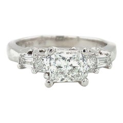 Anello di fidanzamento in platino con diamante certificato GIA da 1.02 carati