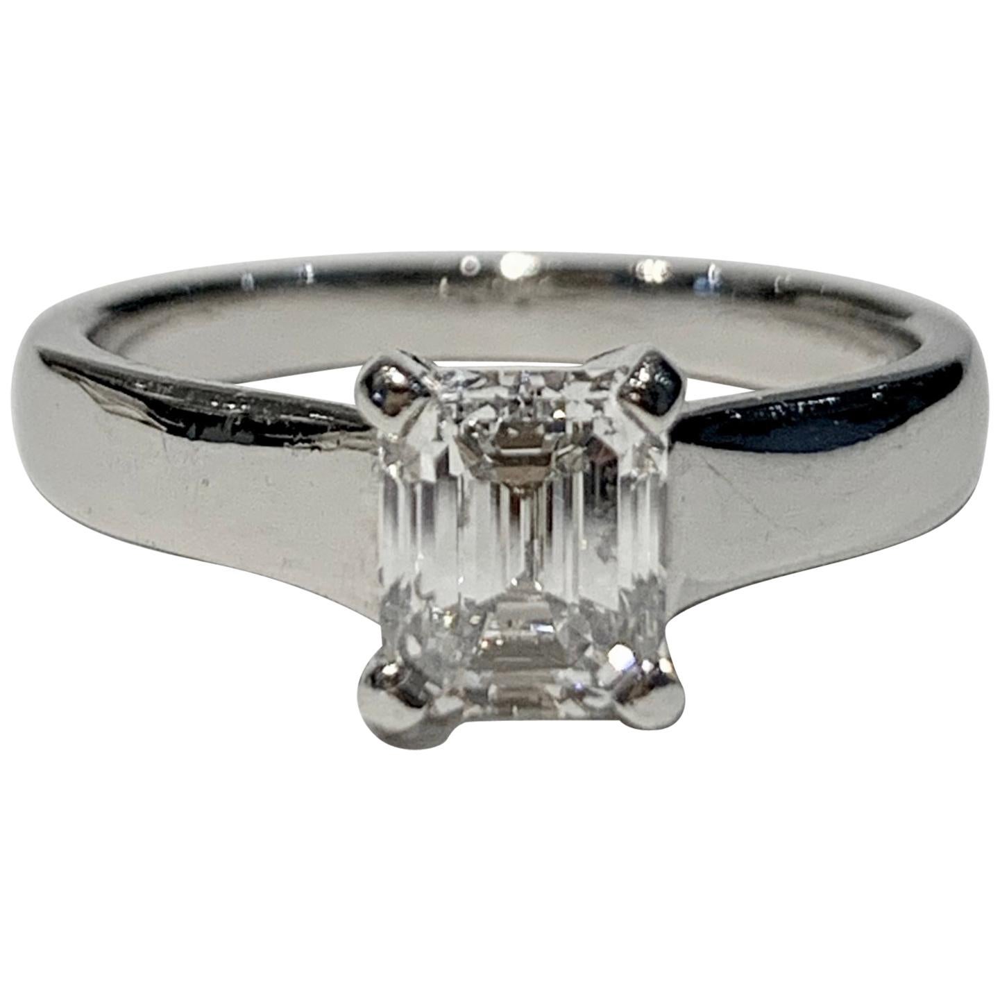 GIA Certified 1.02 Carat Emerald Cut Diamond Platinum Ring For Sale