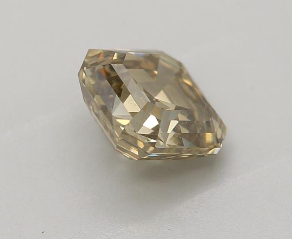 Taglio Asscher Diamante certificato GIA da 1,02 carati di colore marrone scuro, giallo verdastro, purezza SI1 in vendita