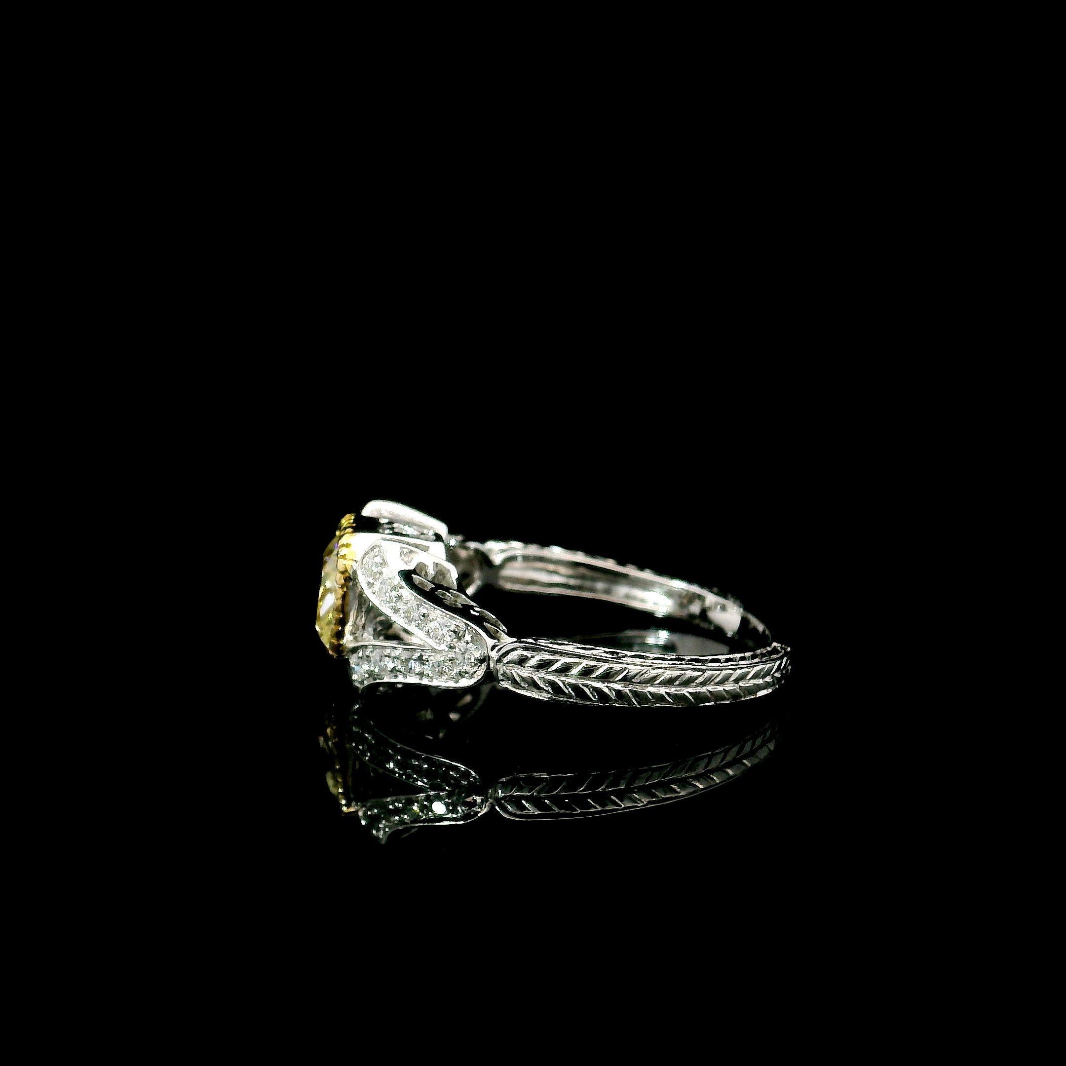 Bague en diamant jaune clair de 1,02 carat de pureté I1 certifiée par le GIA Unisexe en vente