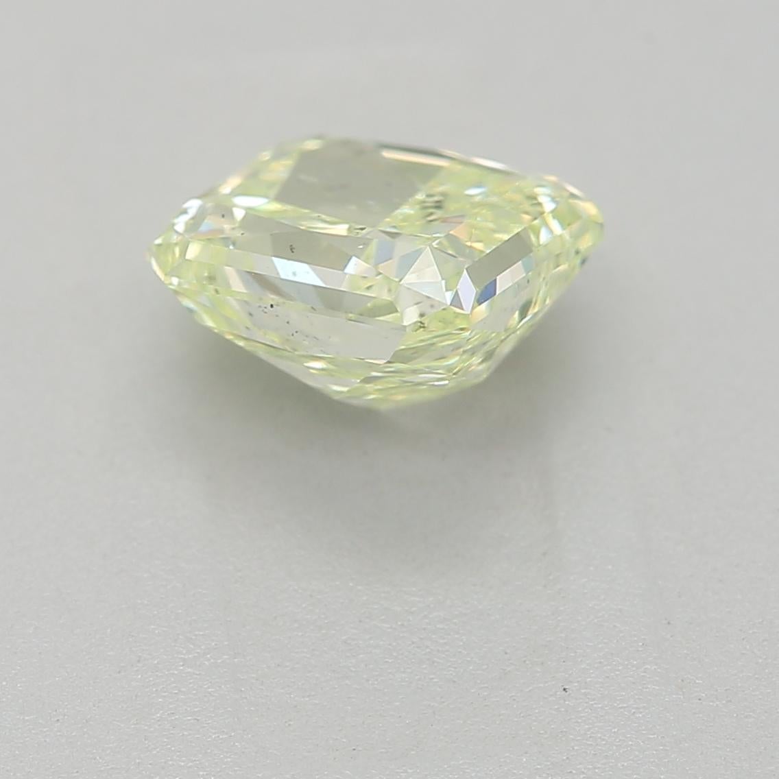 GIA Certified 1.02 Carat Fancy Yellow Green SI2 Clarity Diamond In New Condition For Sale In บางรัก, TH