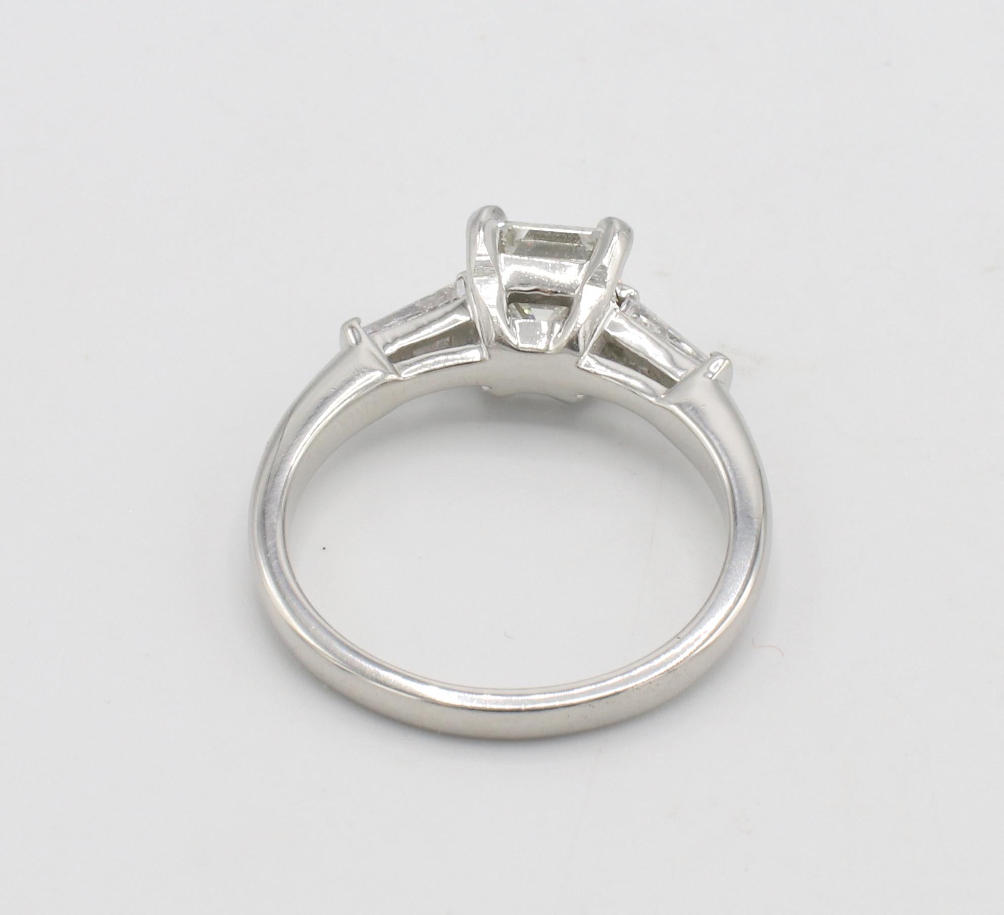 Taille Asscher Bague de fiançailles en platine Asscher avec diamant naturel de 1,02 carat certifié GIA, G VVS1 en vente