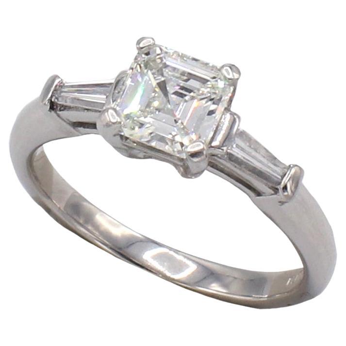 GIA Certified 1.02 Carat G VVS1 Asscher Natural Diamond Platinum Engagement Ring For Sale