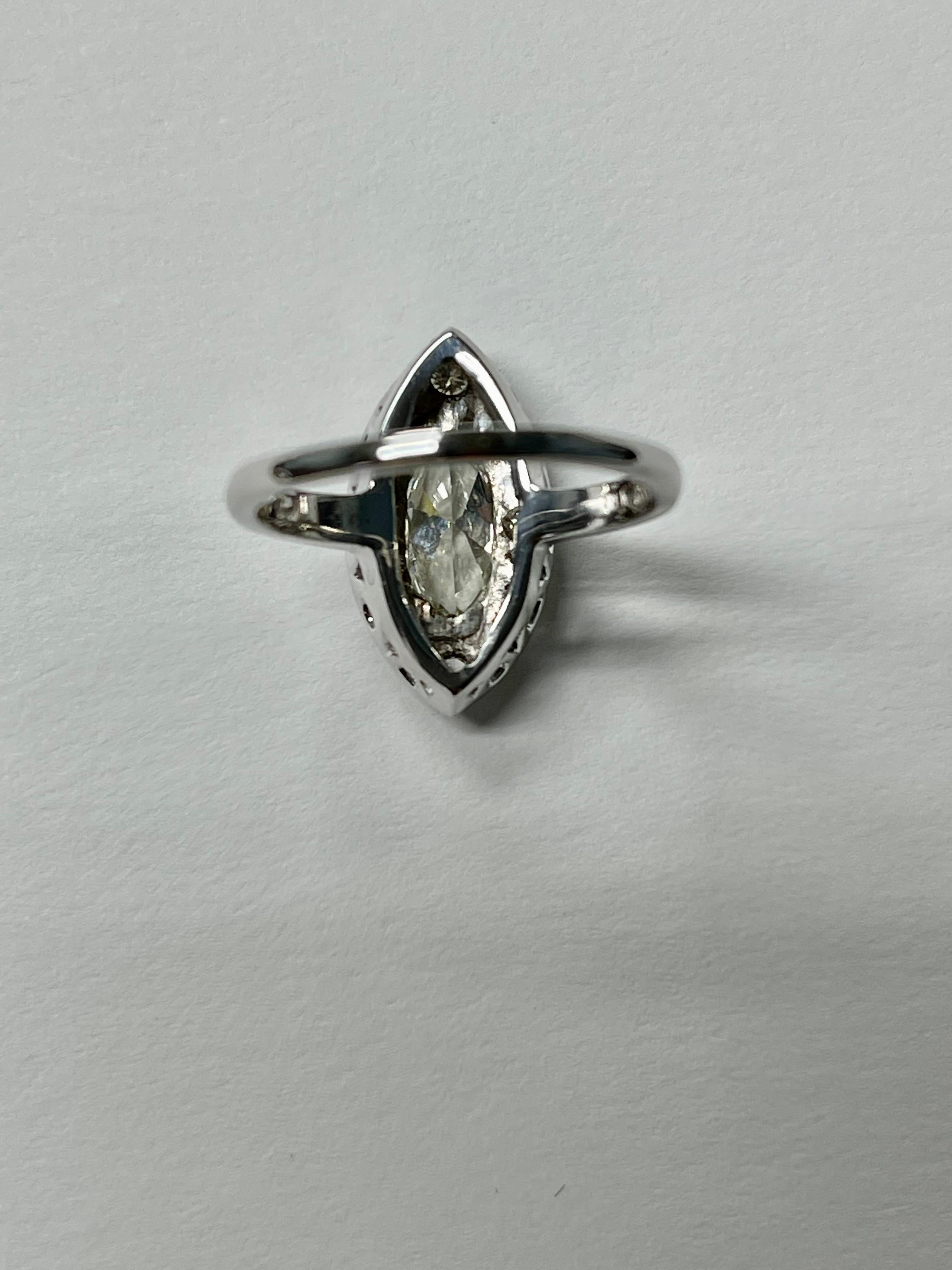 Contemporary GIA Certified 1.02 Carat Marquise Diamond Engagement Ring in 18 K White Gold For Sale