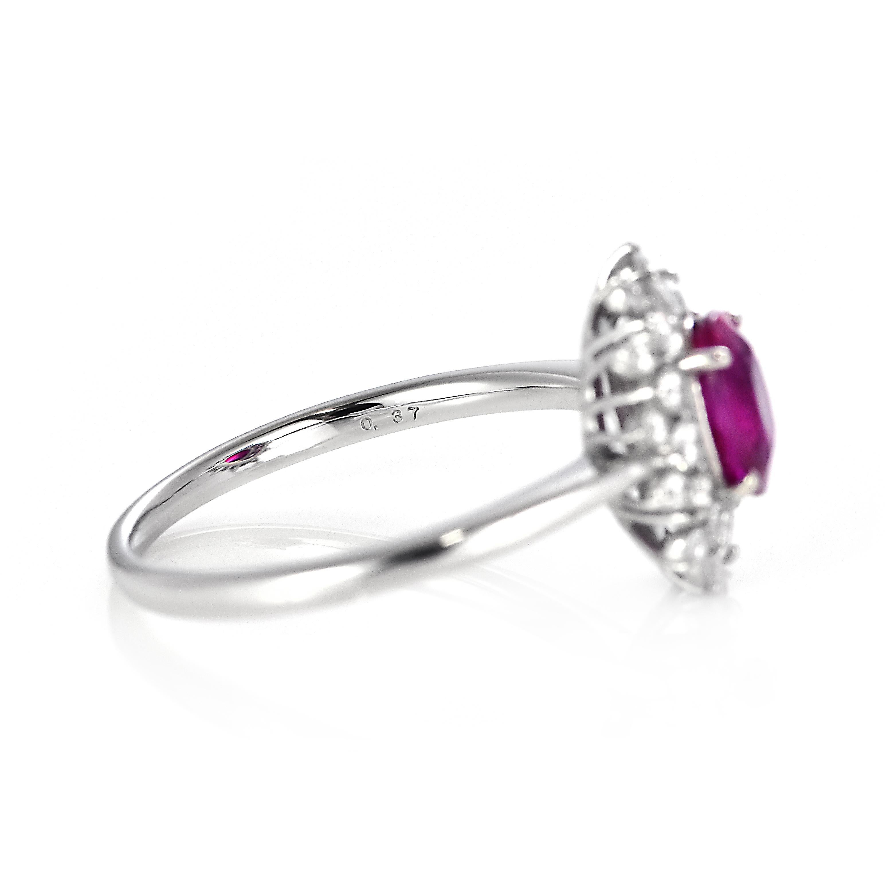 GIA Certified 1.02 Carat Pigeon's Blood Red Burmese Ruby Ring Made in Platinum For Sale 2